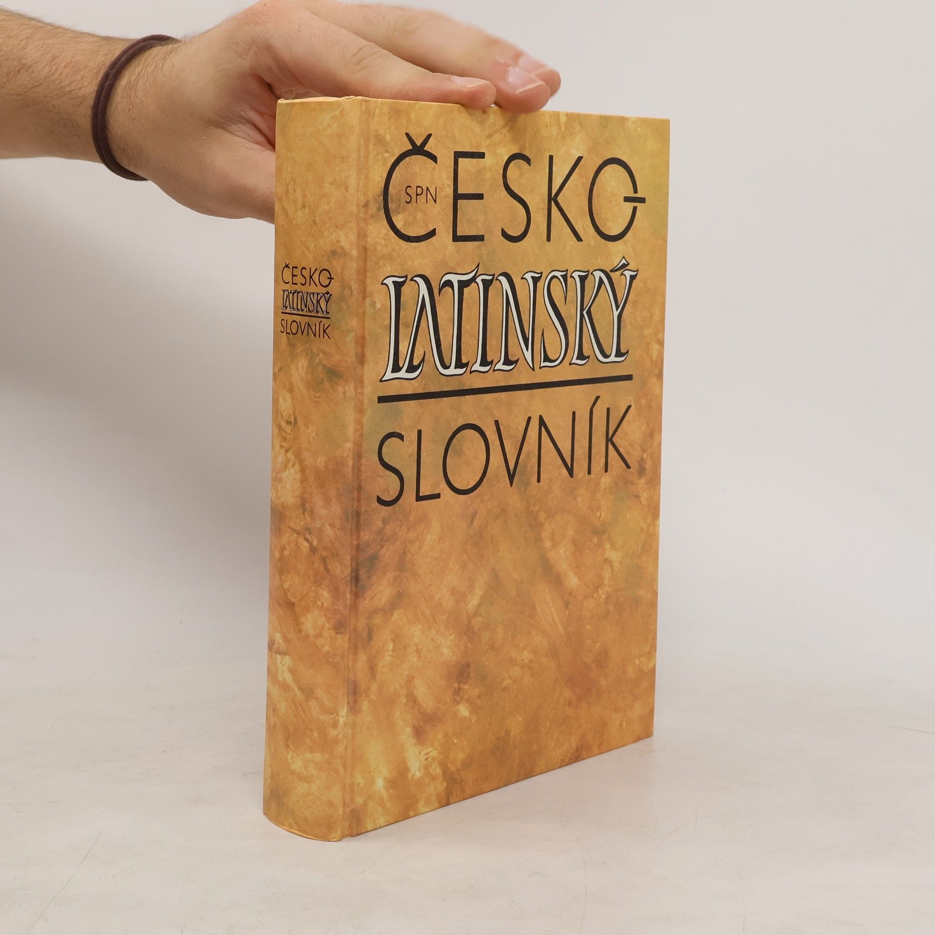 Zdeněk Quitt Česko-latinský slovník starověké a současné latiny