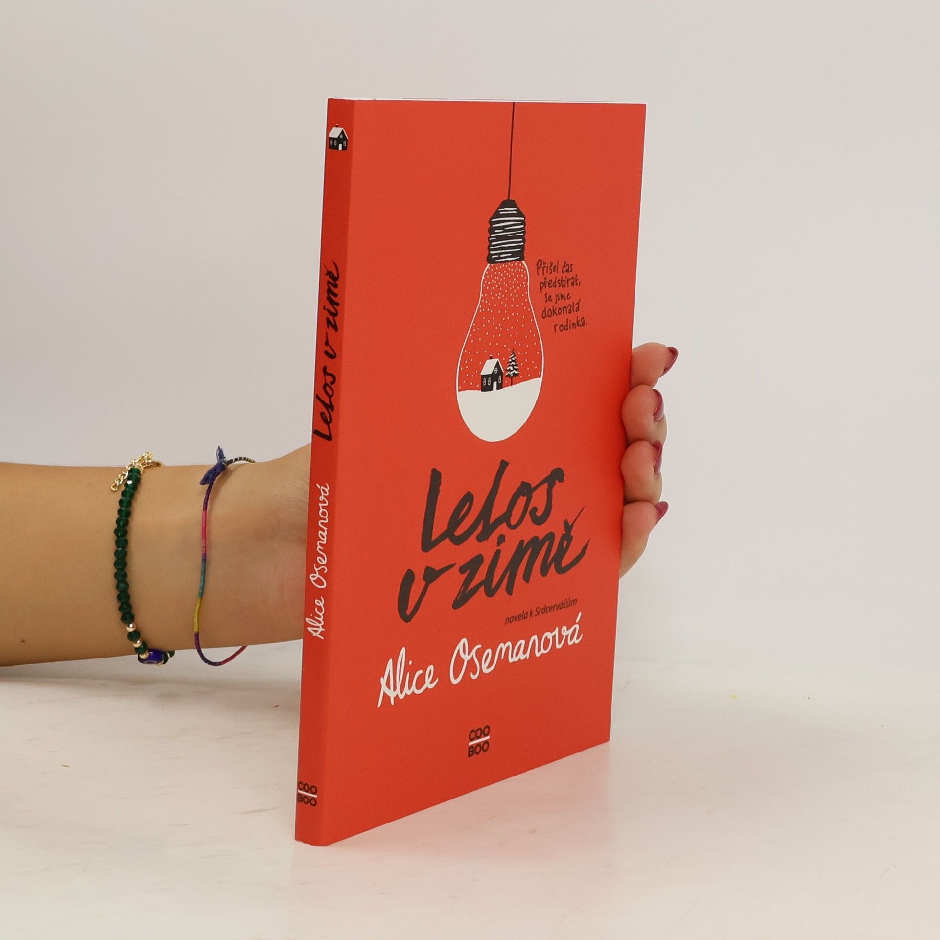 Alice Oseman Letos v zimě. Novela k Srdcerváčům