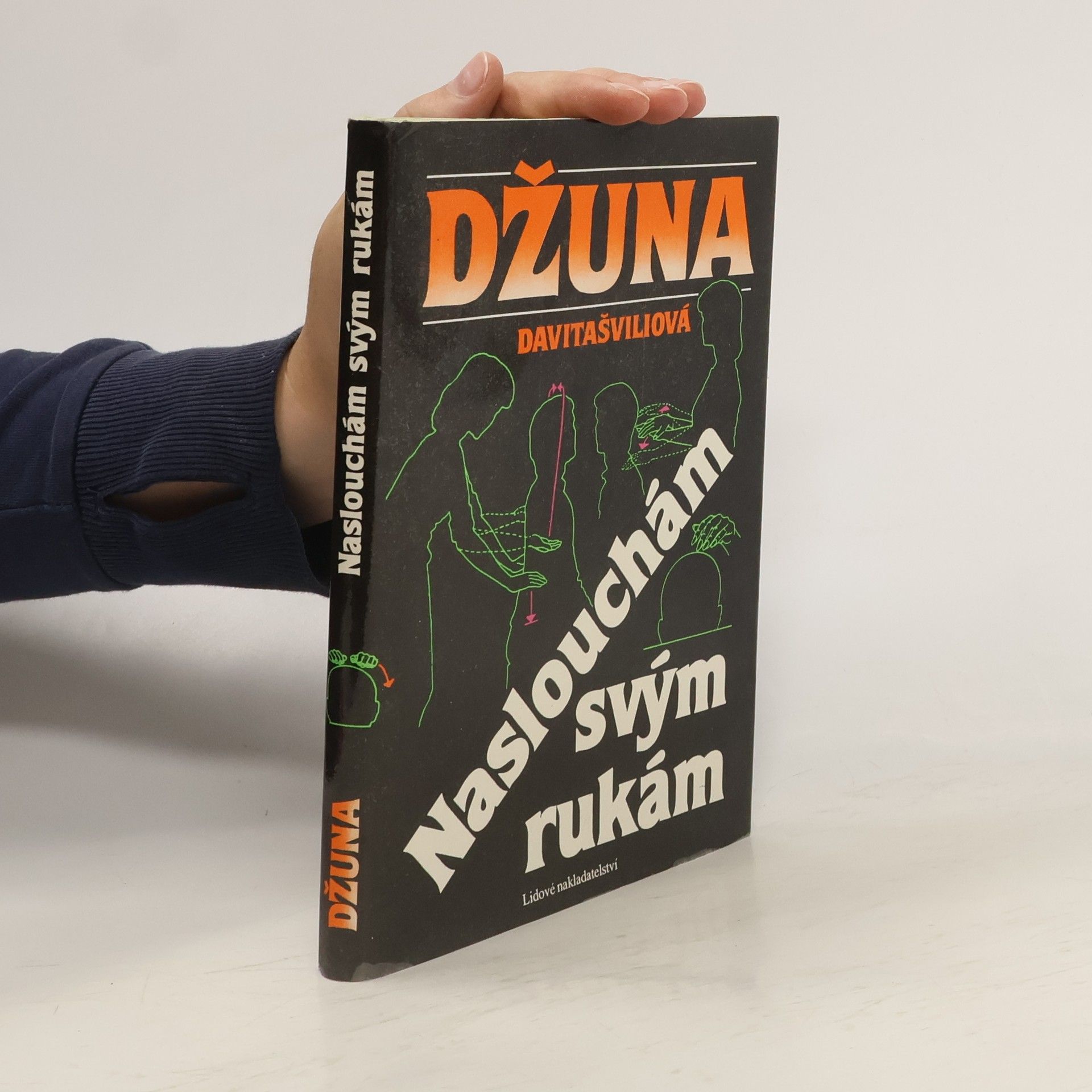 Džuna Davitašvili Naslouchám svým rukám