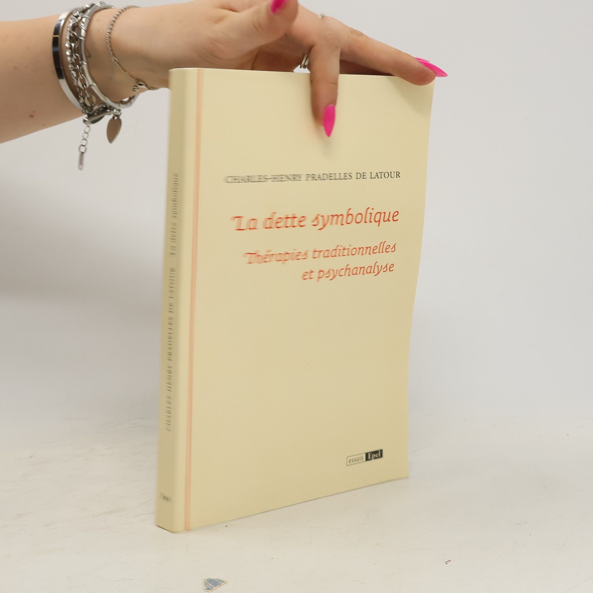 Charles-Henry Pradelles de Latour La dette symbolique