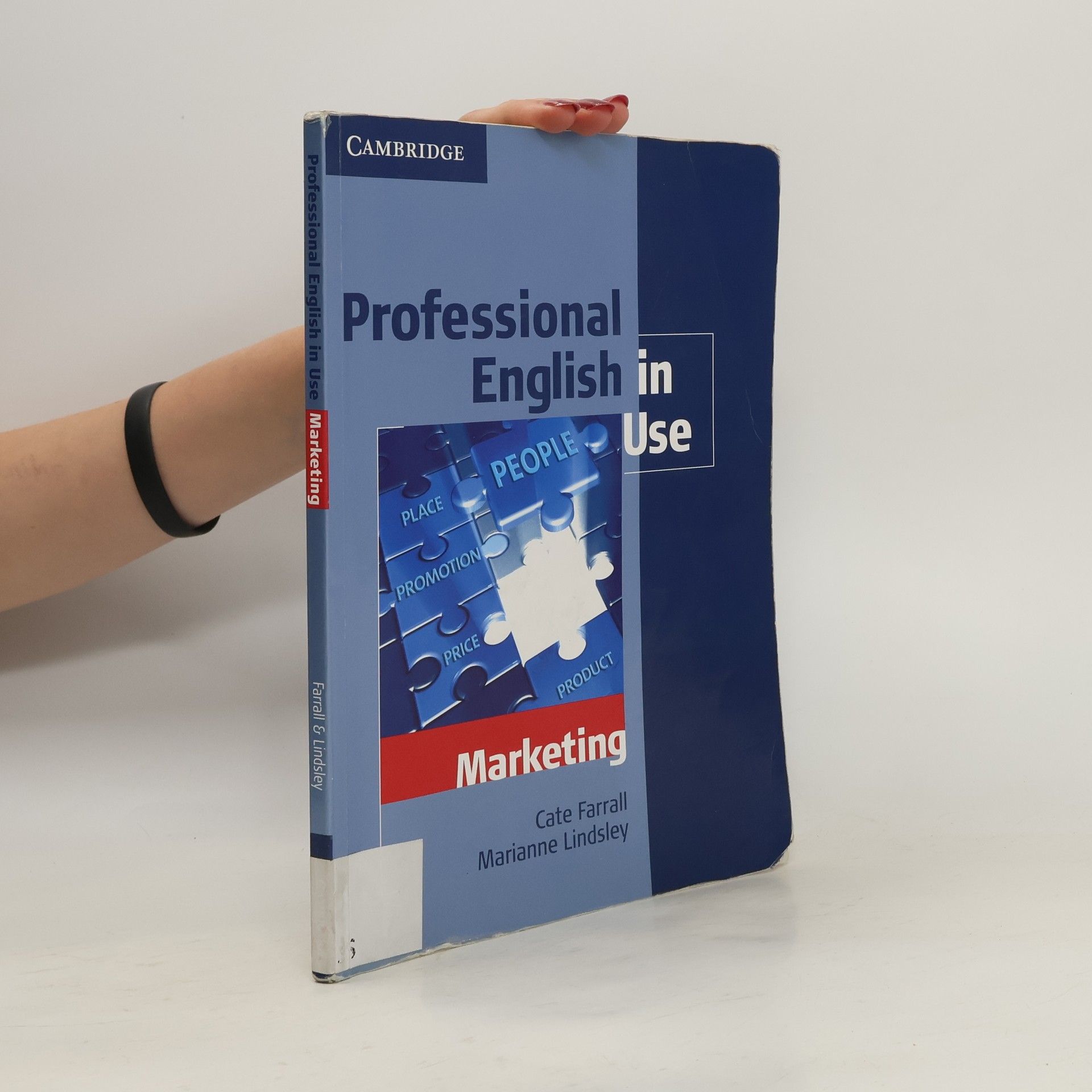 Cate Farrall Professional English in use : marketing