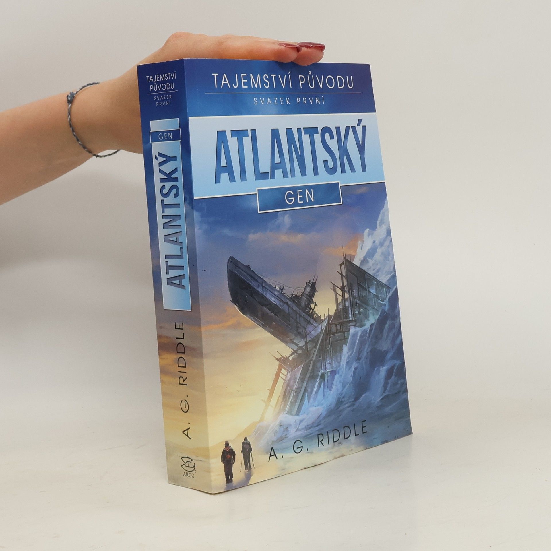 A. G. Riddle Tajemství původu. Svazek první, Atlantský gen