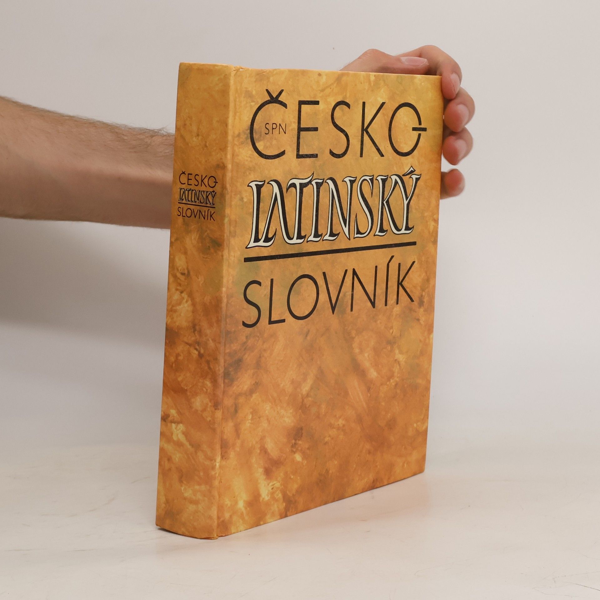 Zdeněk Quitt Česko-latinský slovník starověké a současné latiny