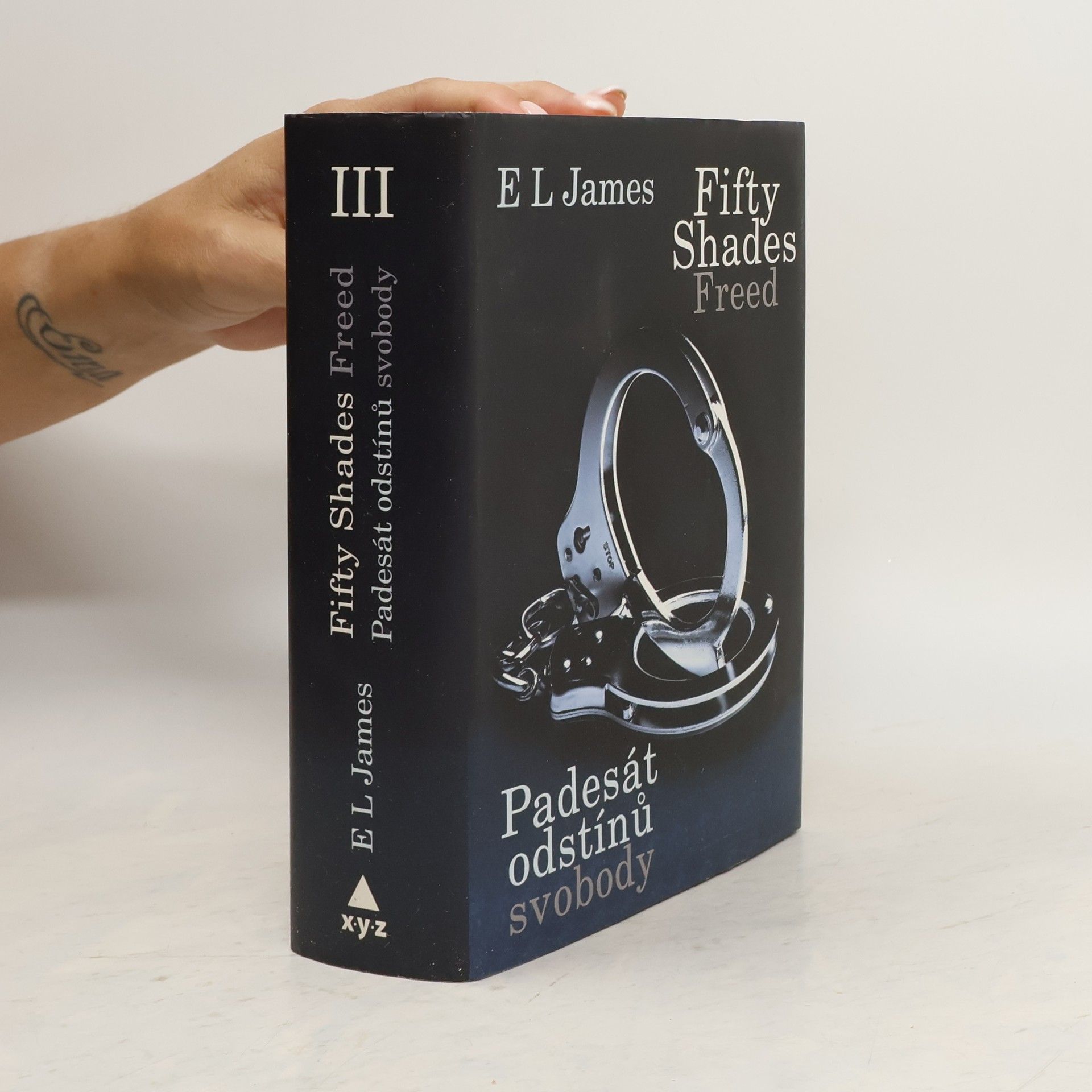 E. L. James Padesát odstínů svobody
