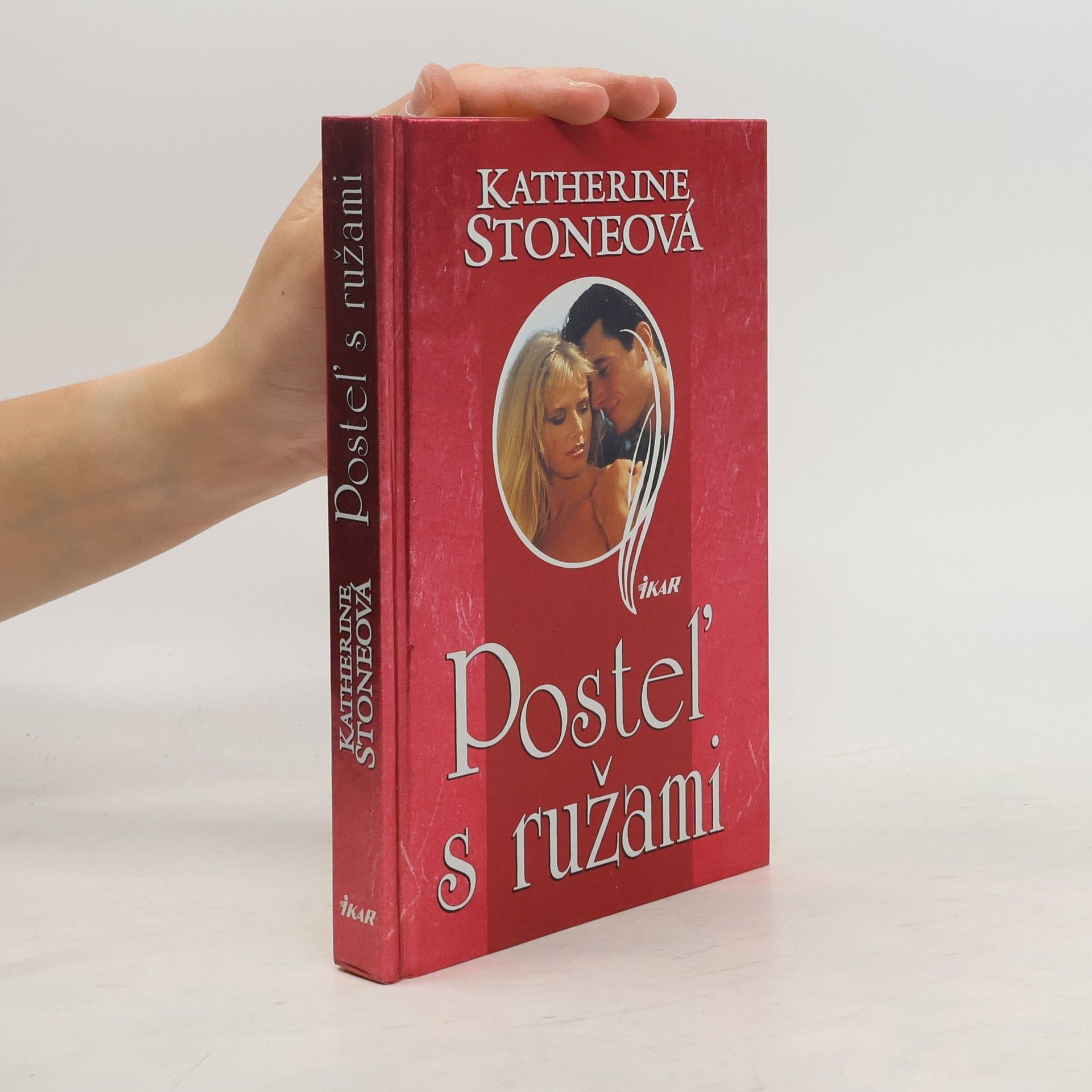 Katherine Stone Posteľ s ružami