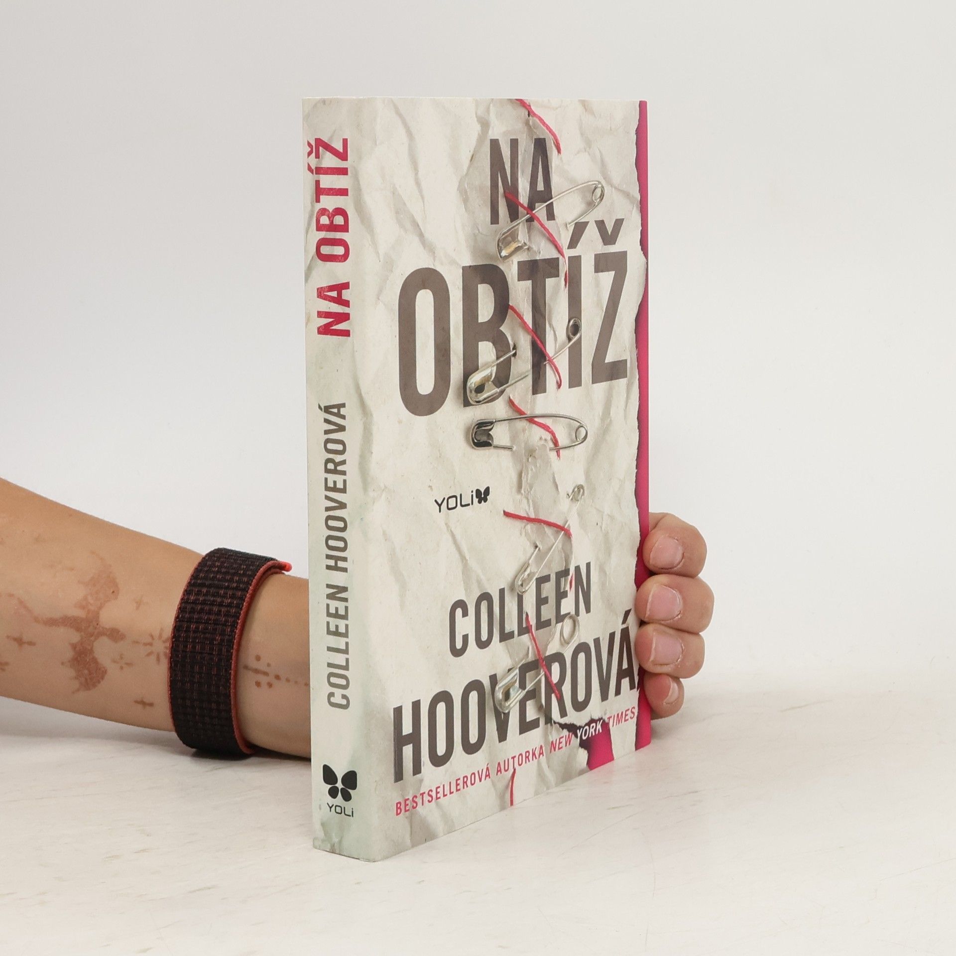 Colleen Hoover Na obtíž
