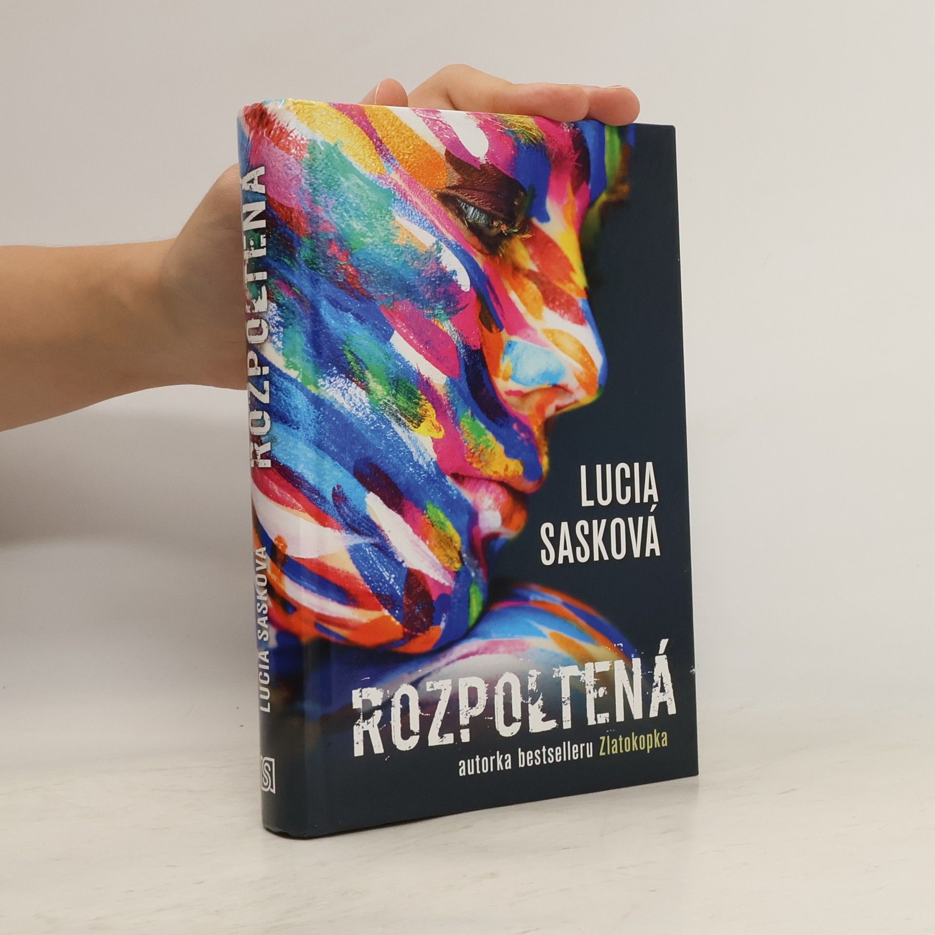 Lucia Sasková Rozpoltená