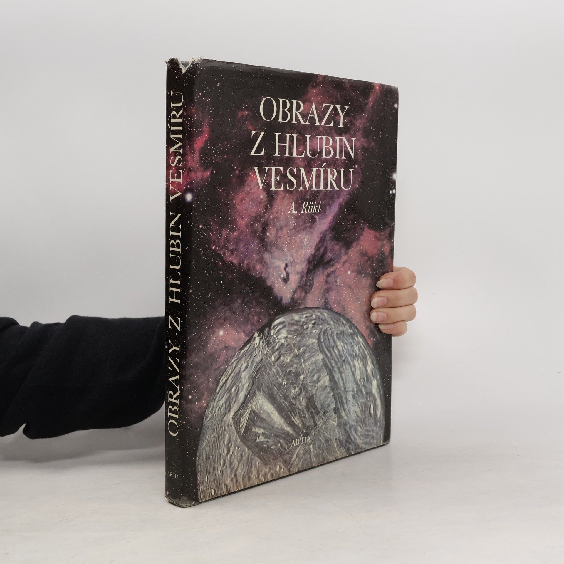 Antonín Rükl Obrazy z hlubin vesmíru