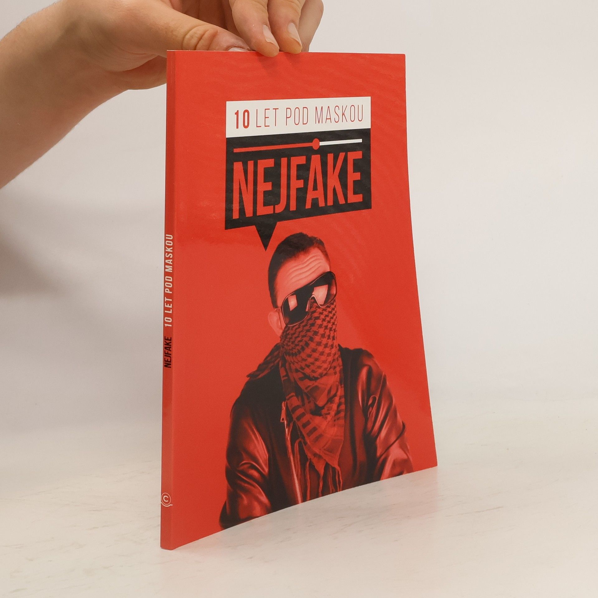 Renáta Šťastná Nejfake - 10 let pod maskou