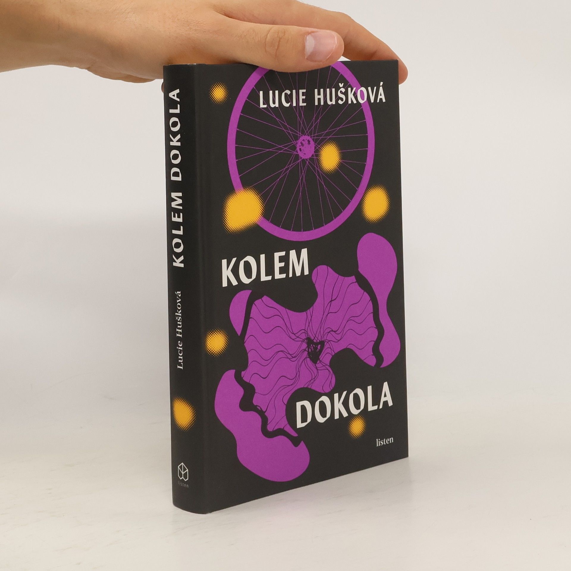 Lucie Hušková Kolem dokola