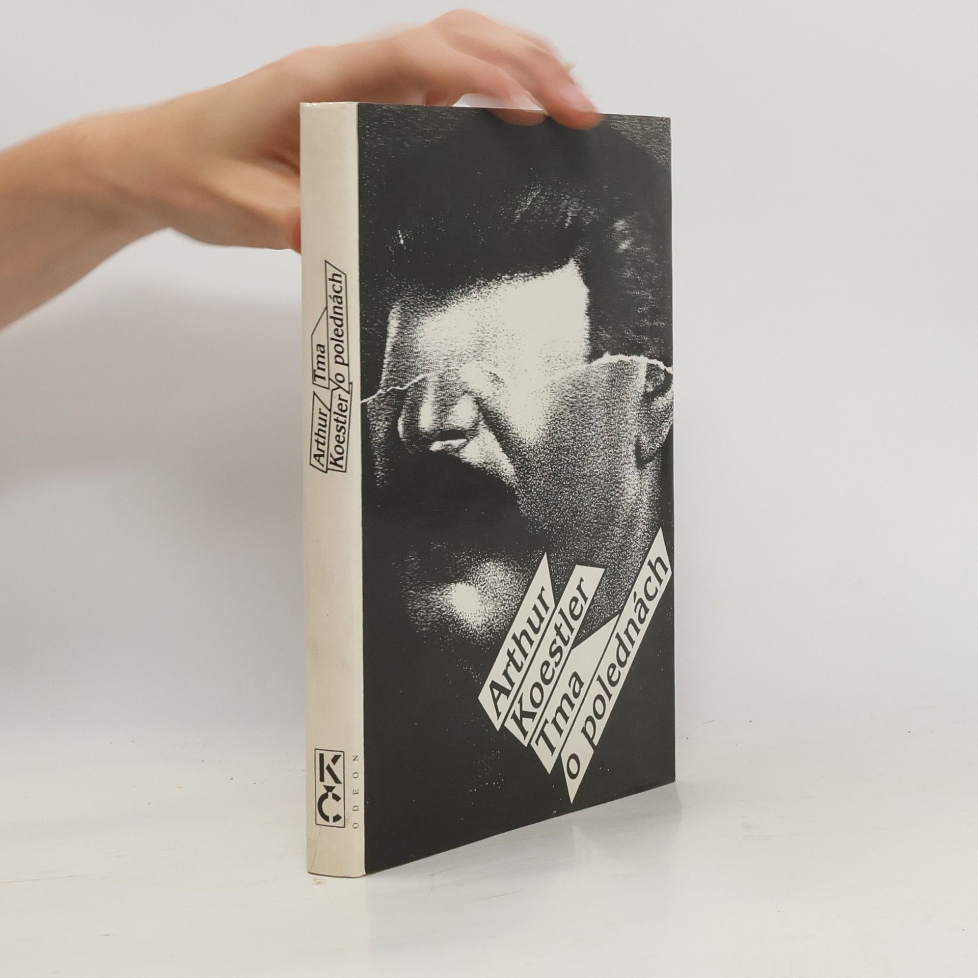 Arthur Koestler Tma o polednách