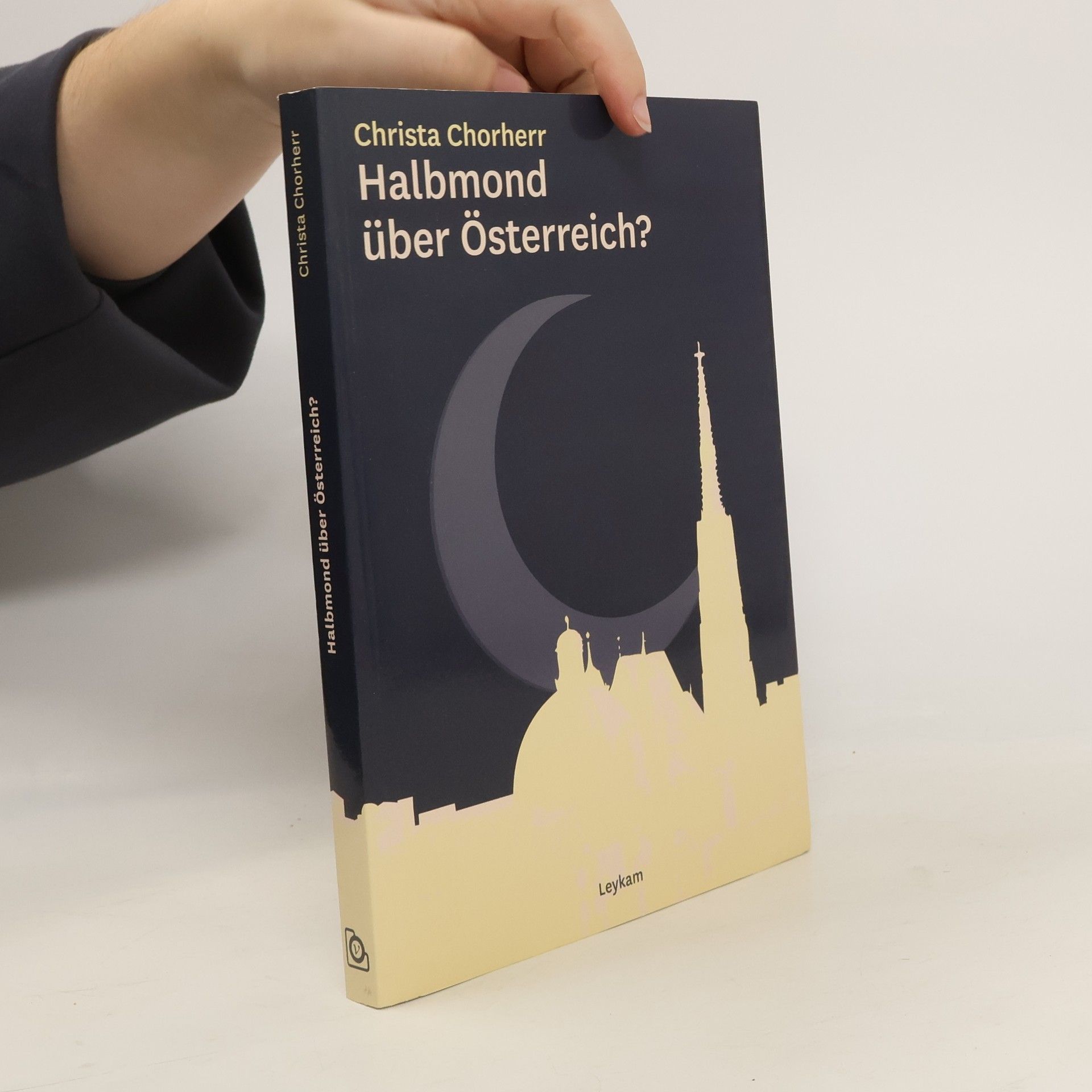 Christa Chorherr Halbmond über Österreich?