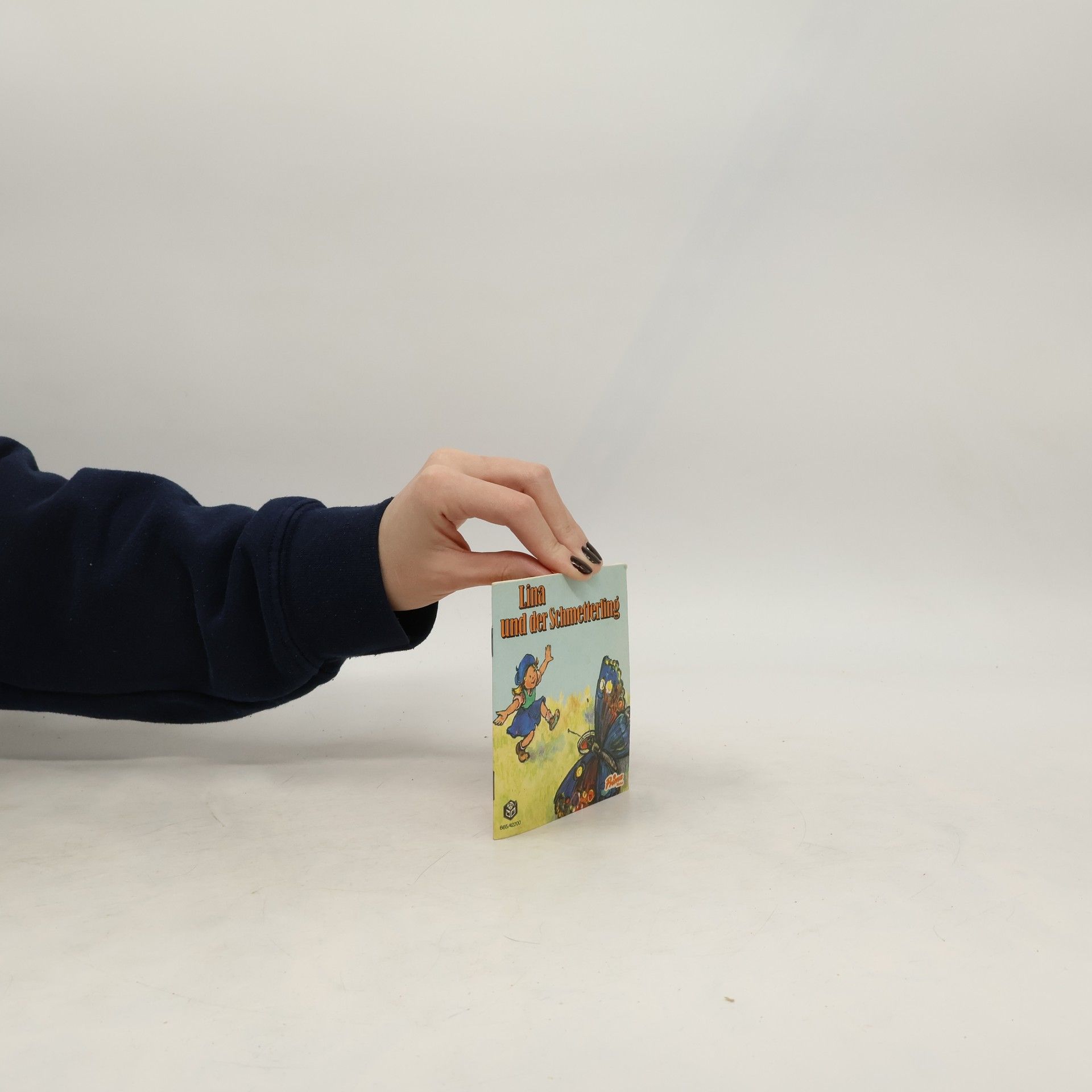 Collectif d'auteurs Lina und der Schmetterling