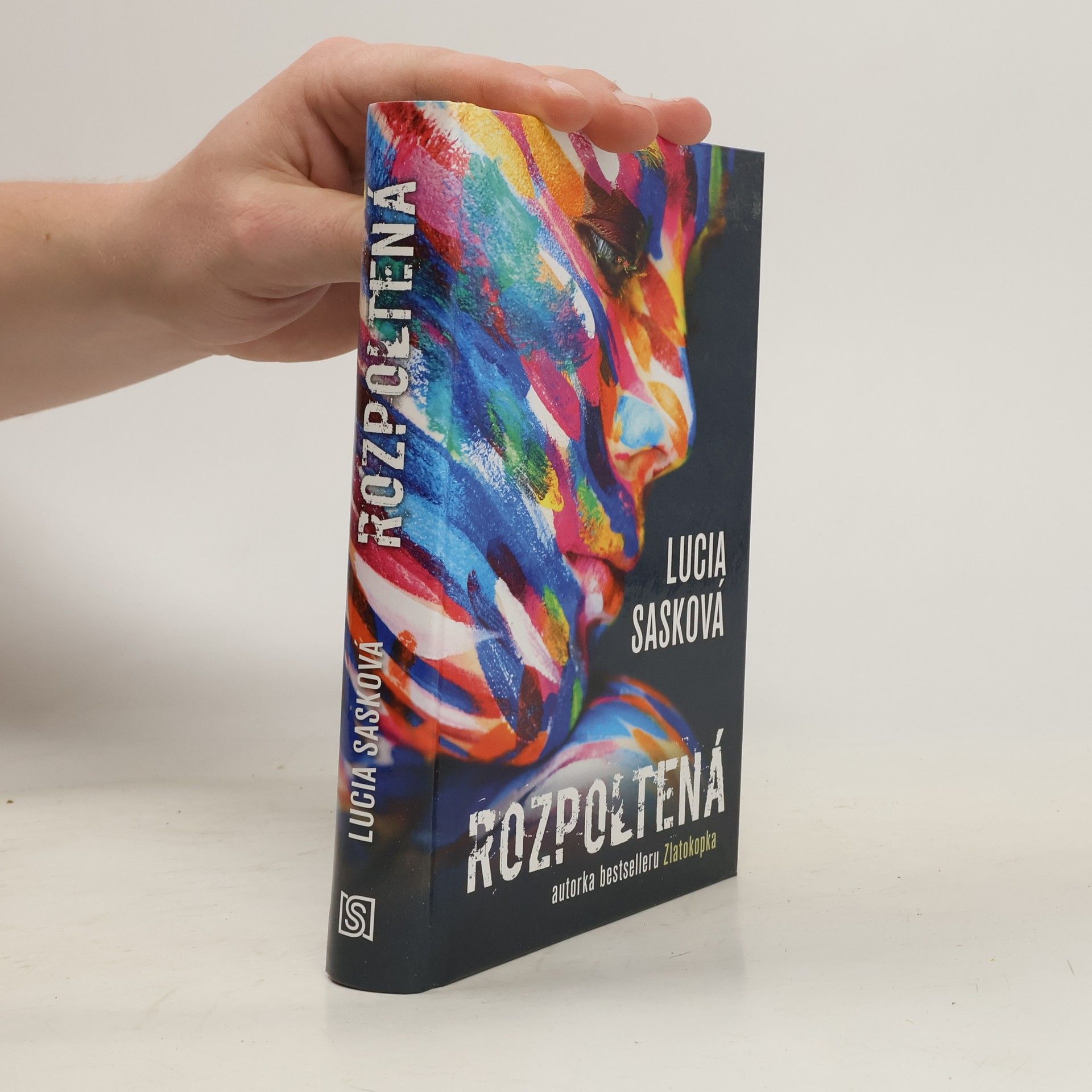 Lucia Sasková Rozpoltená