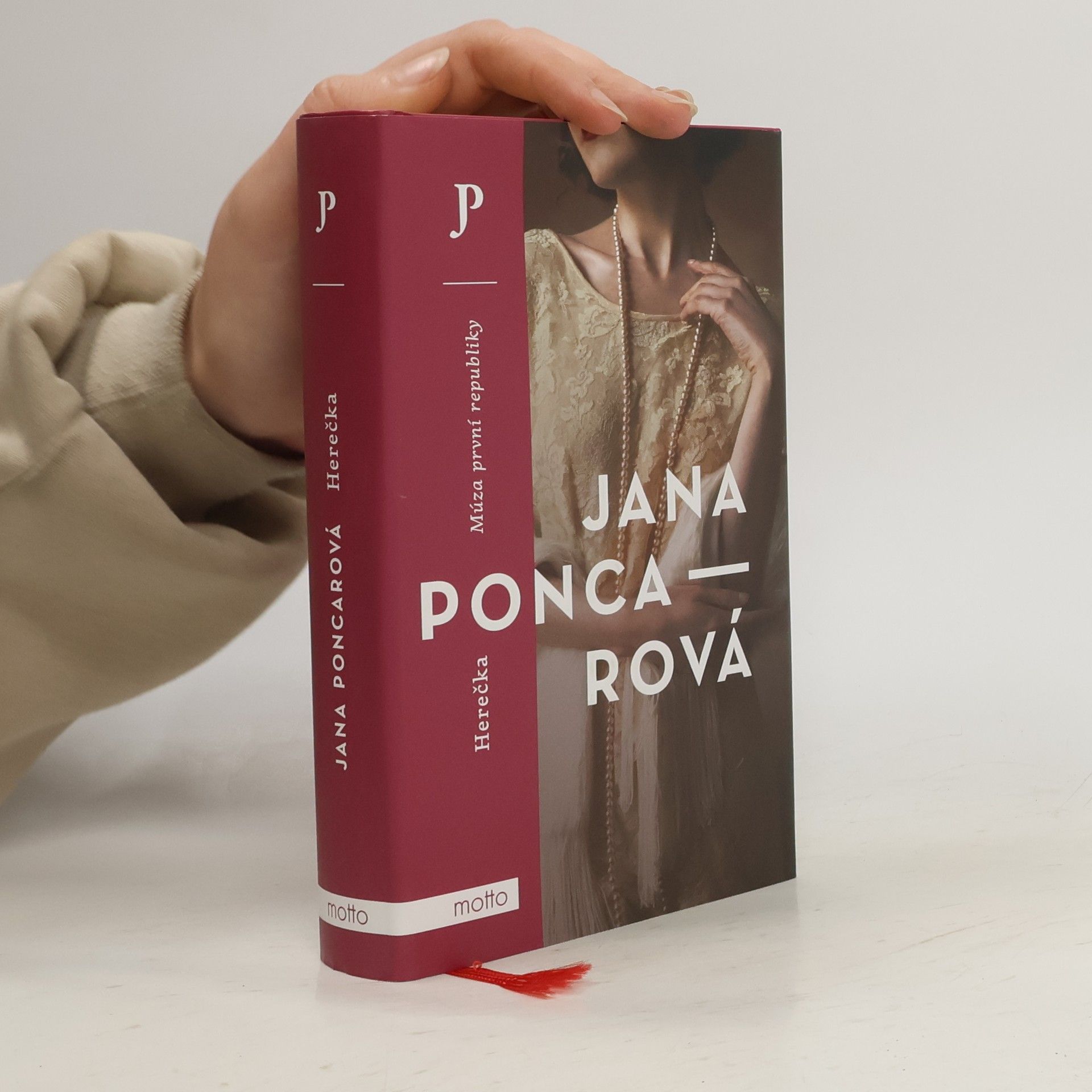 Jana Poncarová Herečka : múza první republiky