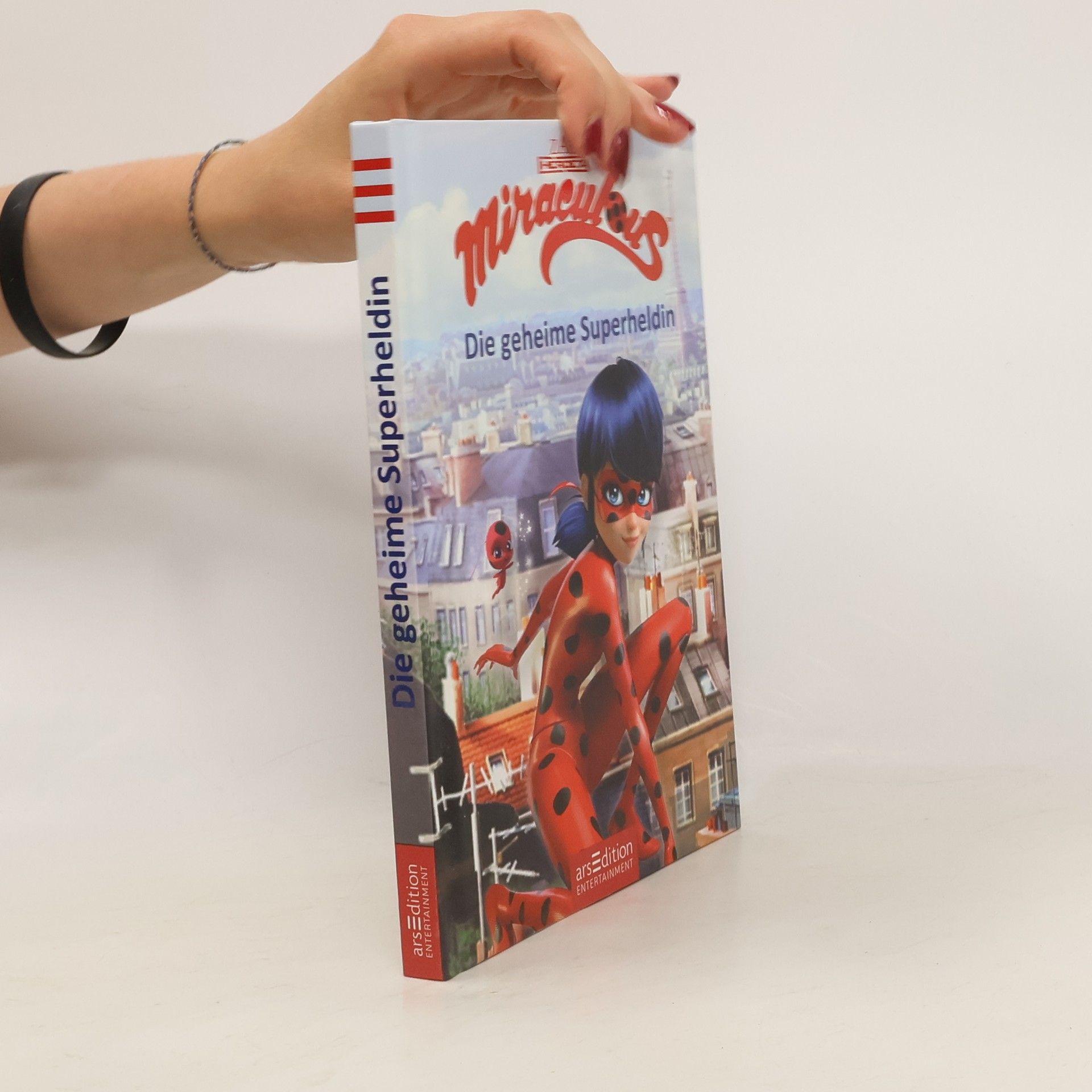 Autorenkollektiv Miraculous, Geschichten von Ladybug und Cat Noir - die geheime Superheldin