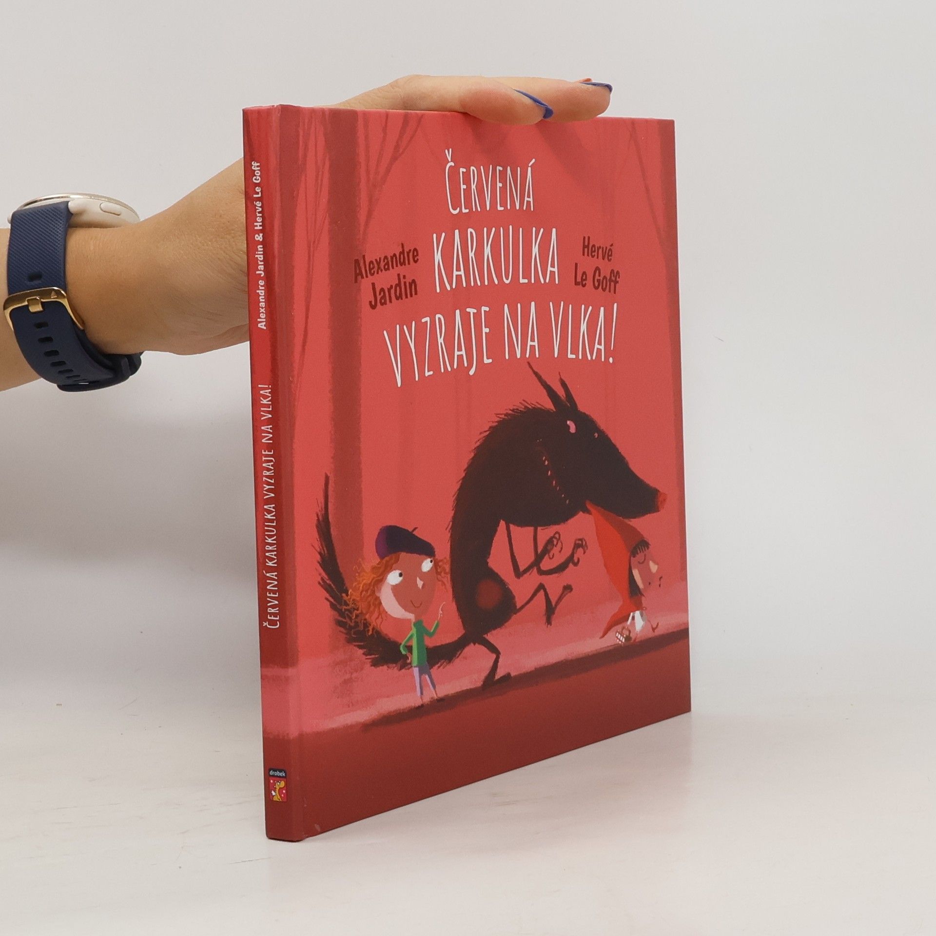 Červená karkulka vyzraje na vlka!