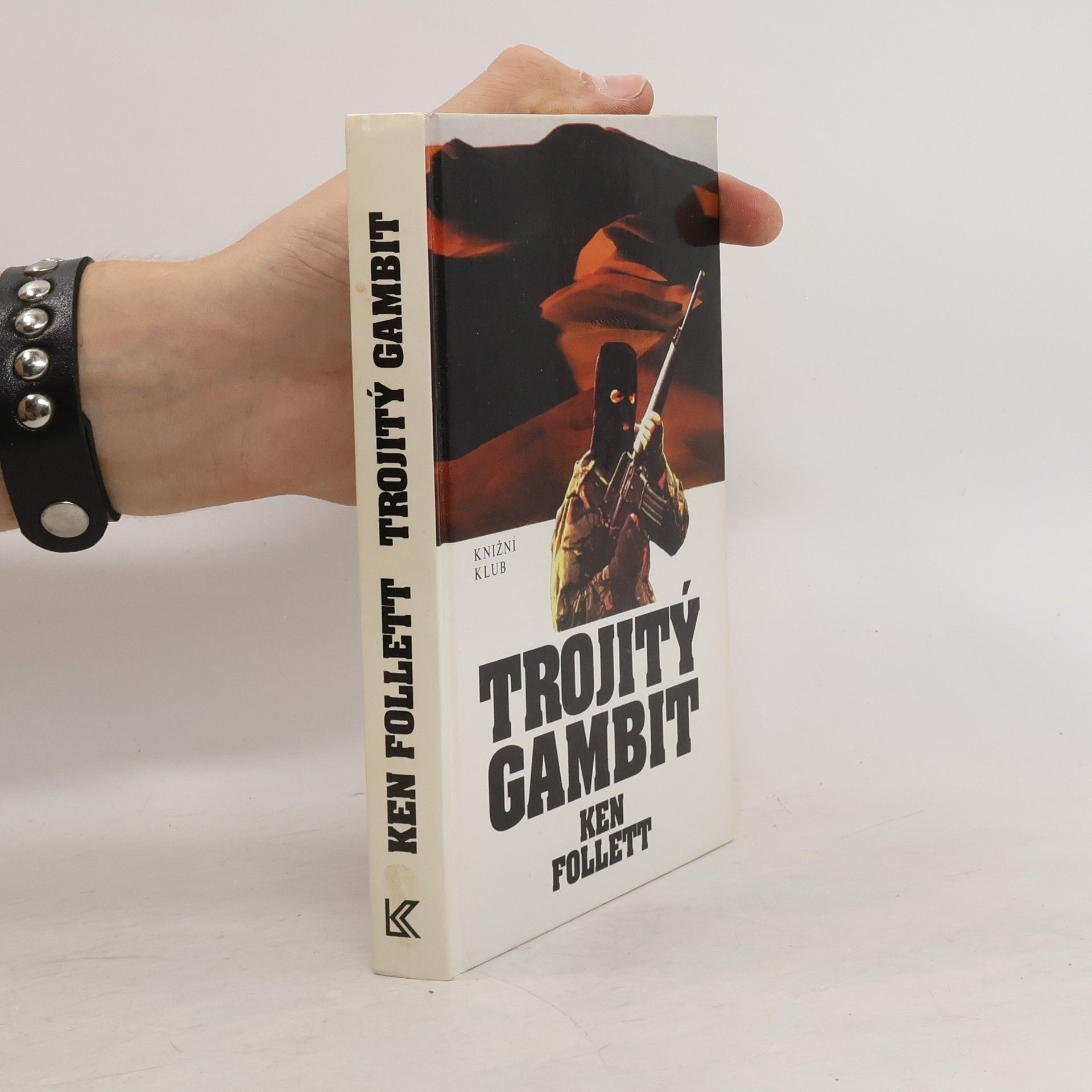 Ken Follett Trojitý gambit