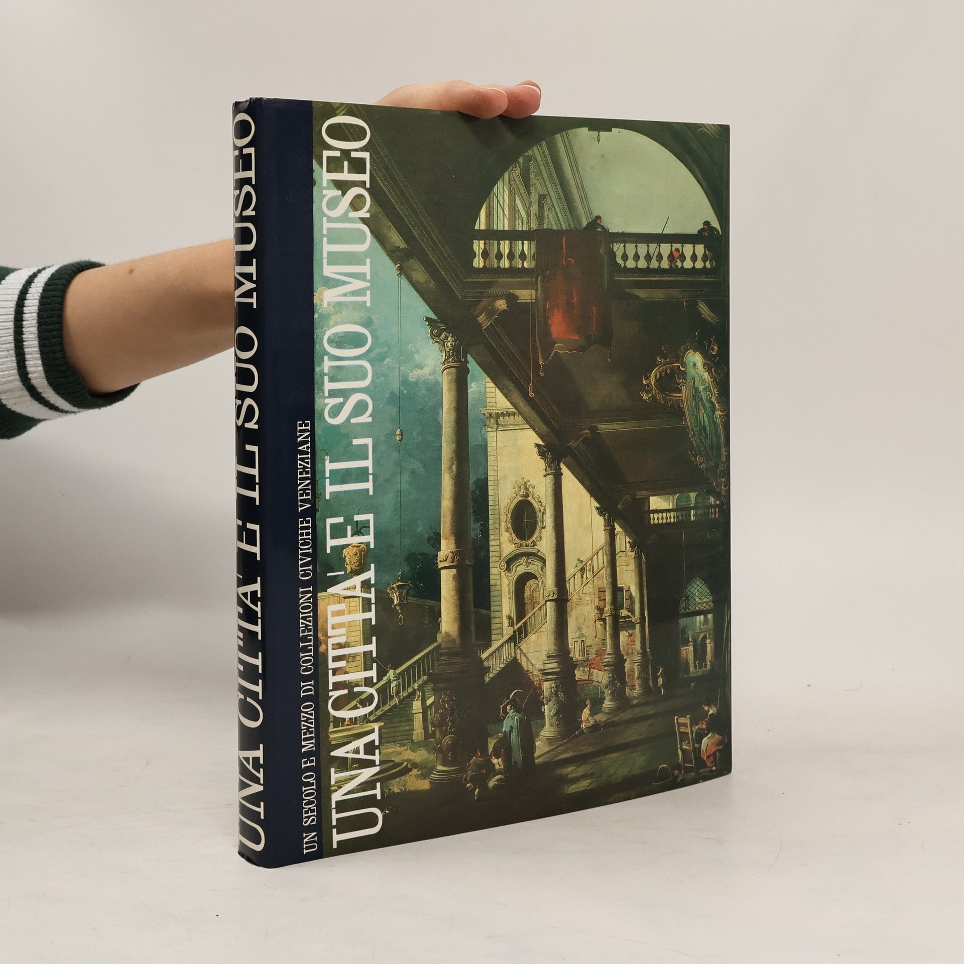 AA.VV. Una città e il suo museo