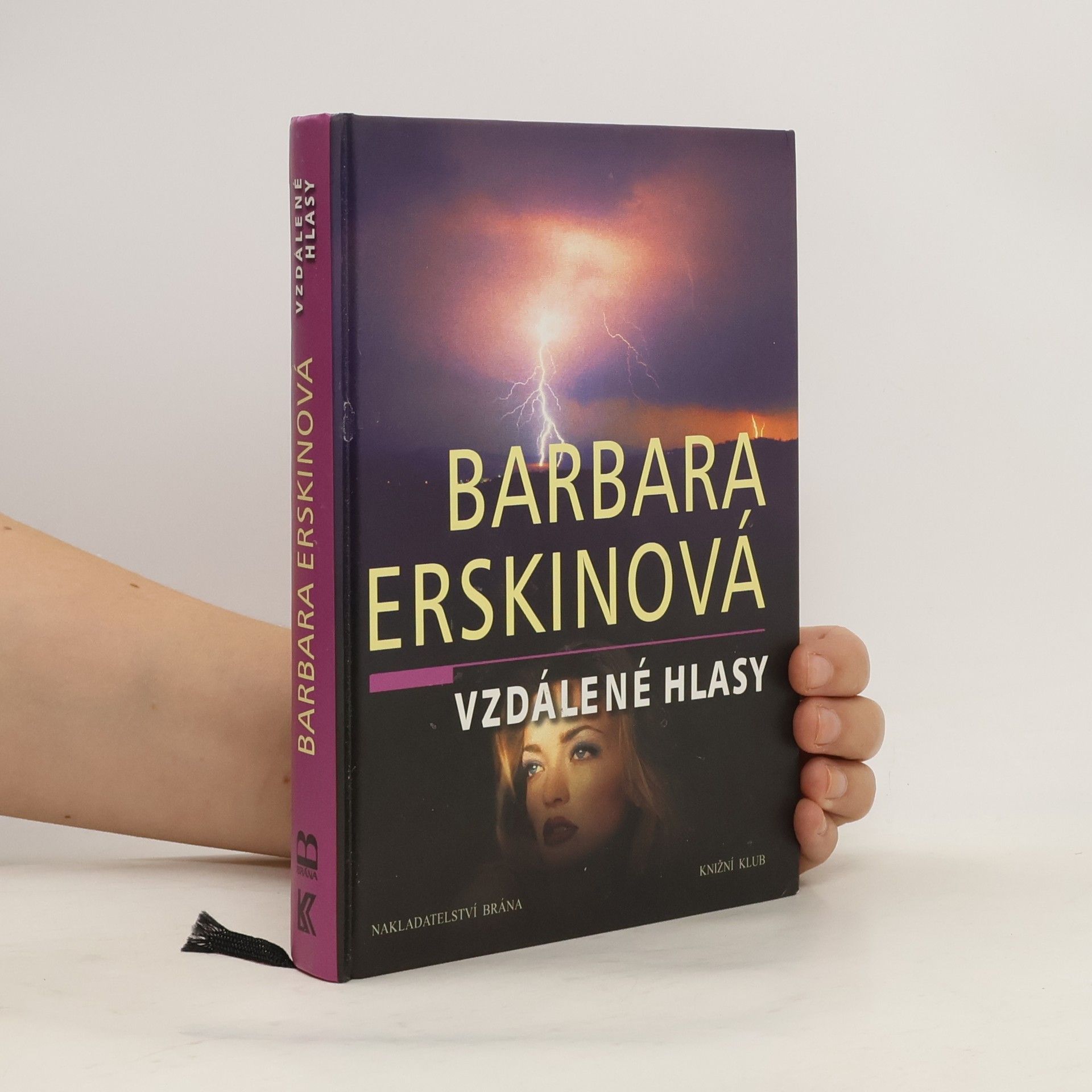 Barbara Erskine Vzdálené hlasy