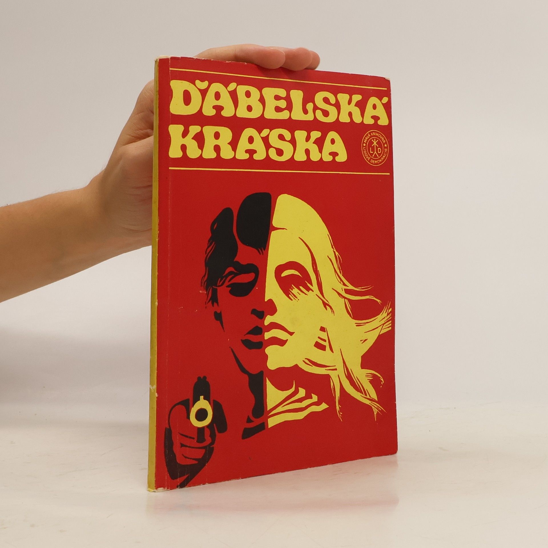 Joan M. Fleming Ďábelská kráska