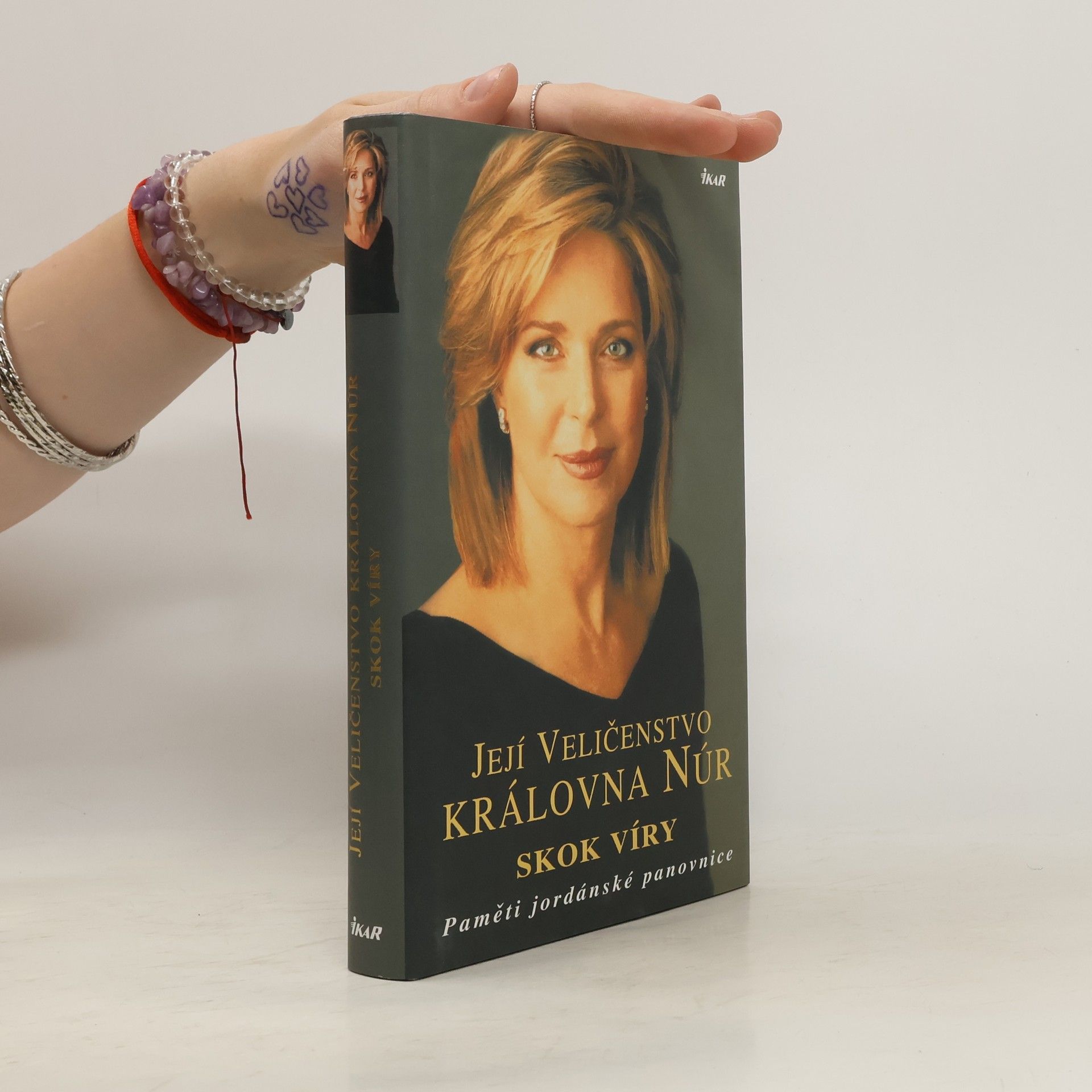 Núr Skok víry. Paměti jordánské panovnice