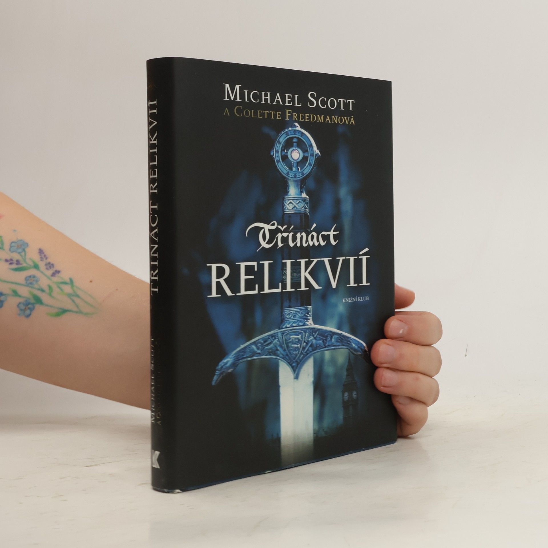 Michael Scott Třináct relikvií