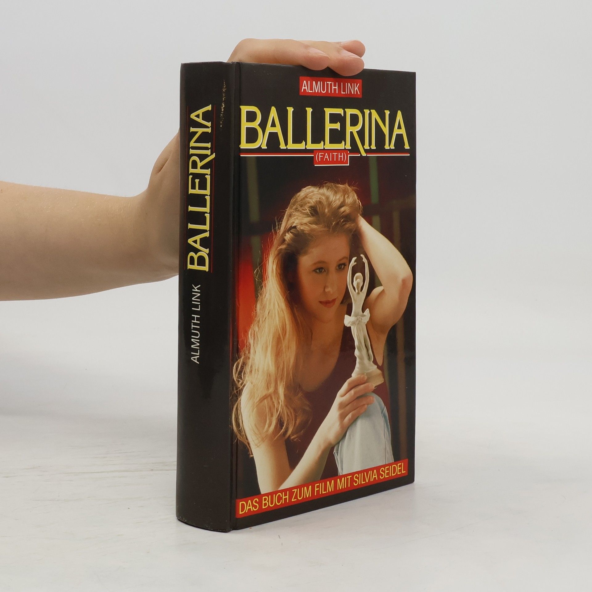 Almuth Link Ballerina