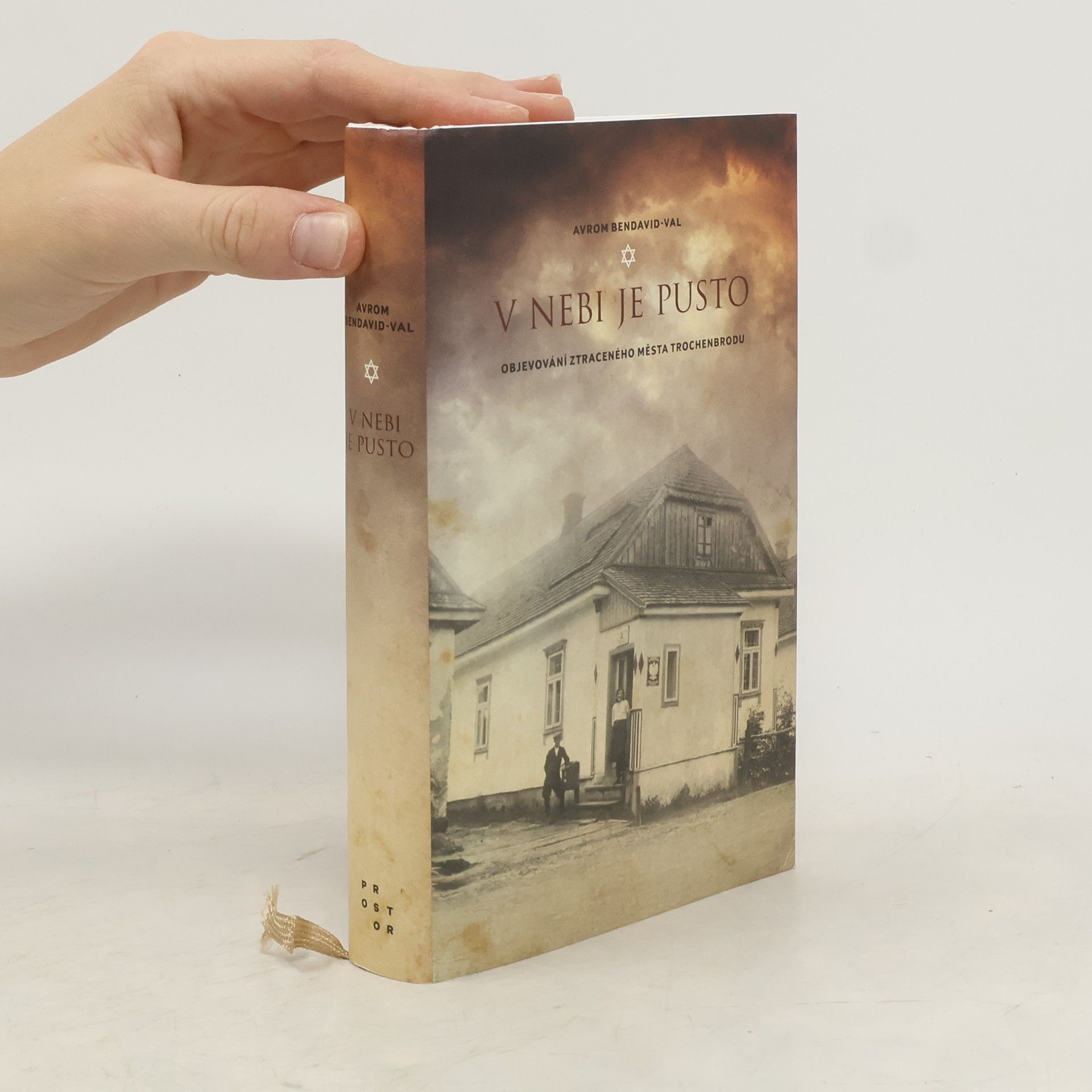 V nebi je pusto : objevování ztraceného města Trochenbrodu