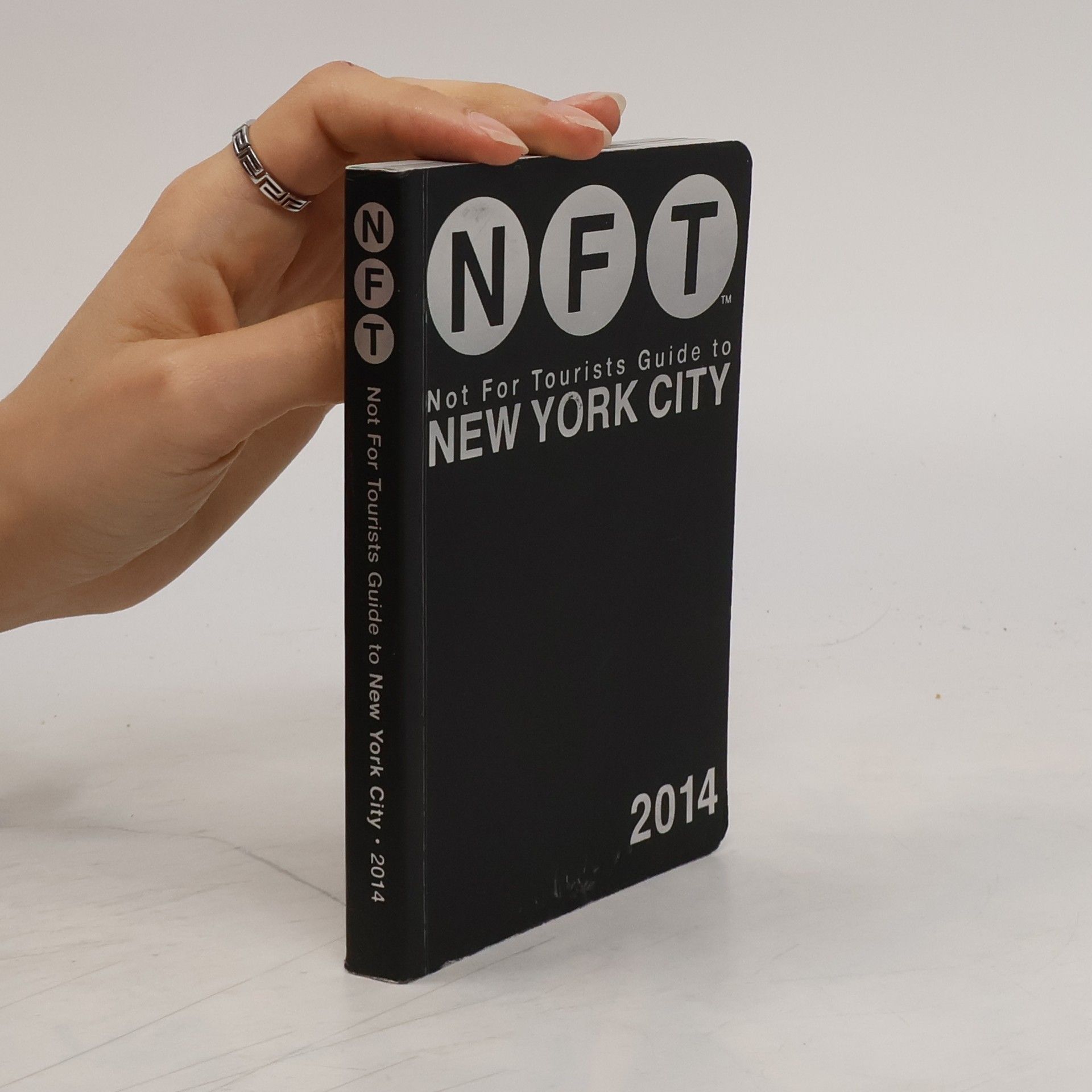 Collectif d'auteurs Not For Tourists Guide to New York City 2014