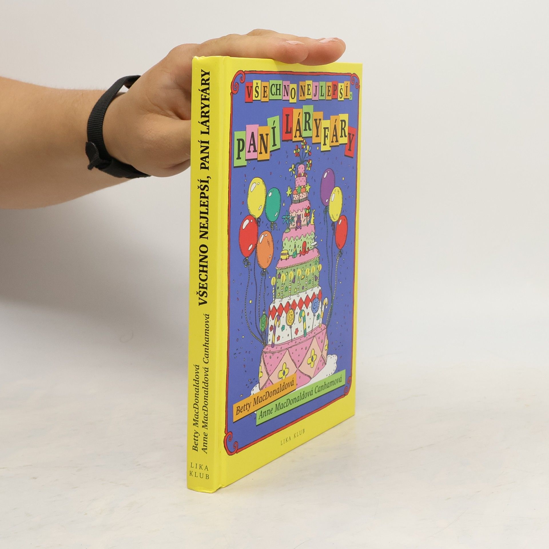 Všechno nejlepší, paní Láryfáry