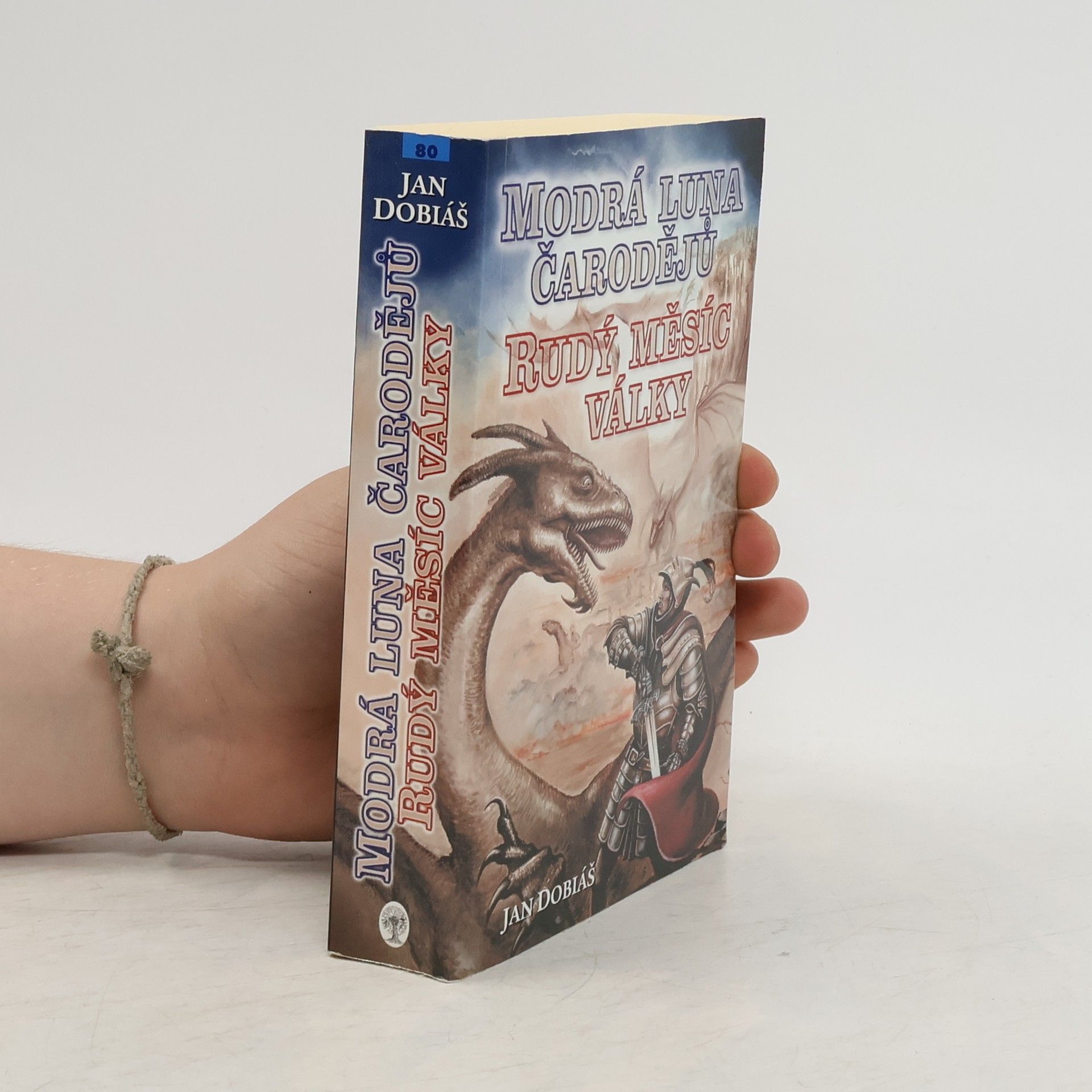 Modrá luna čarodějů, rudý měsíc války