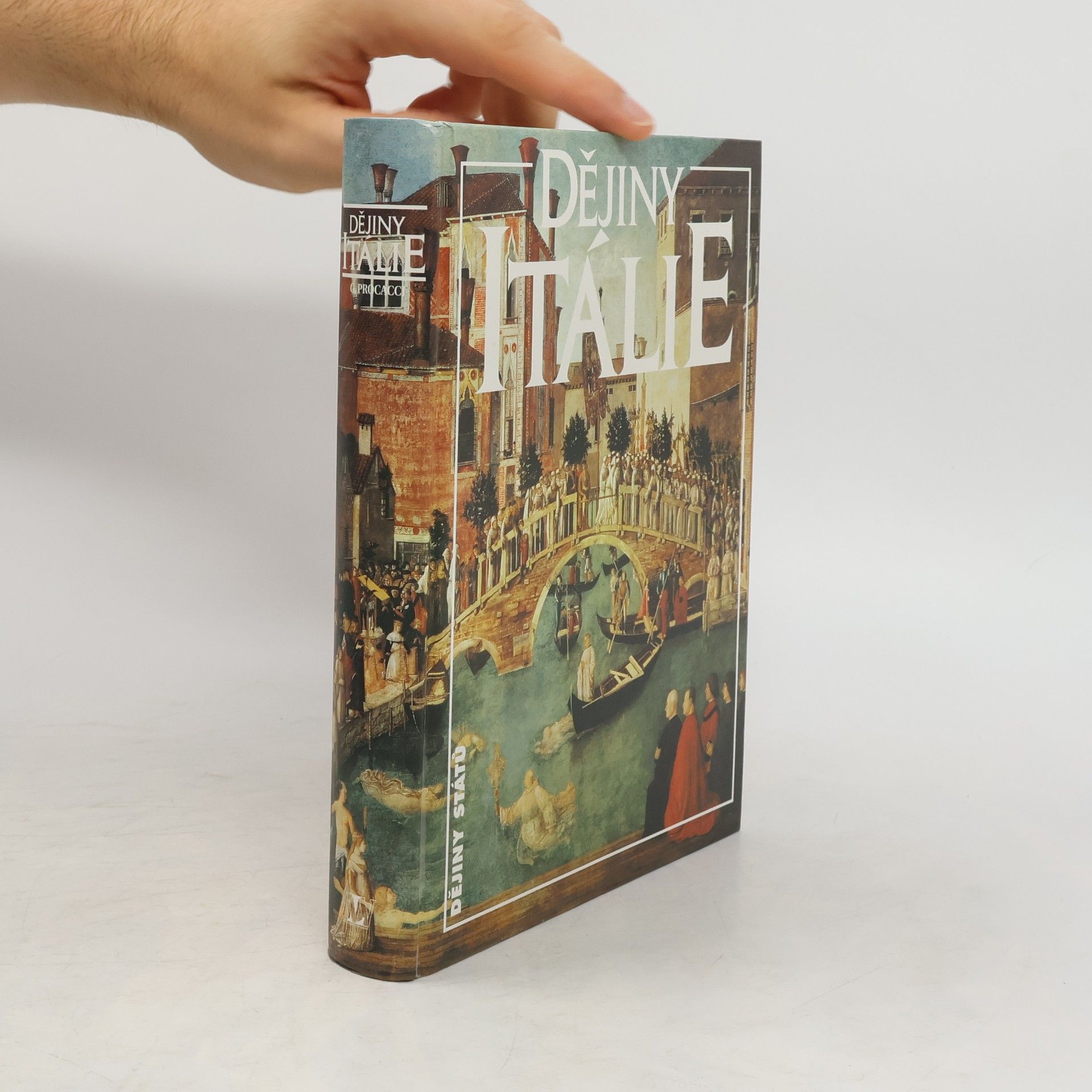 Giuliano Procacci Dějiny Itálie