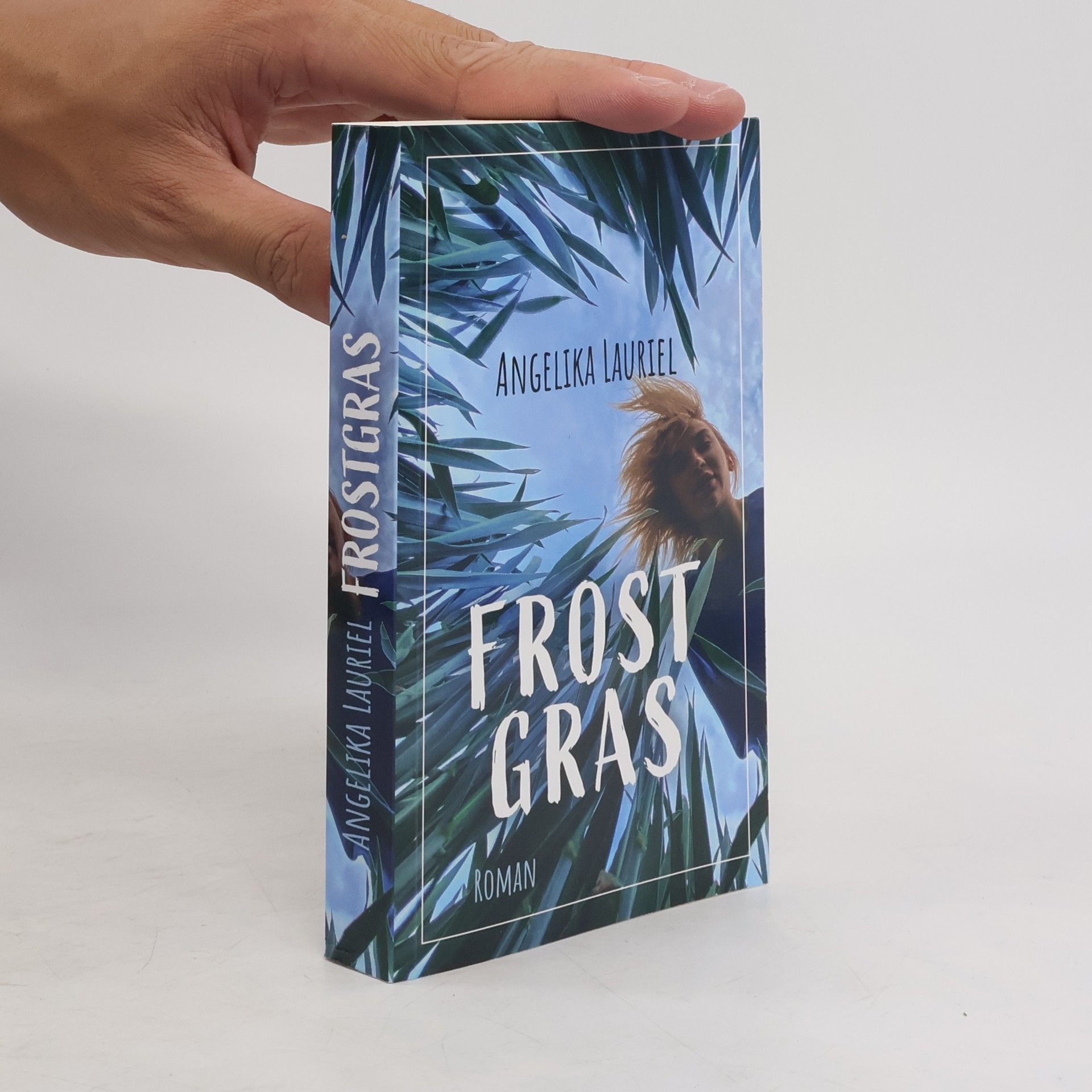 Angelika Lauriel Frostgras