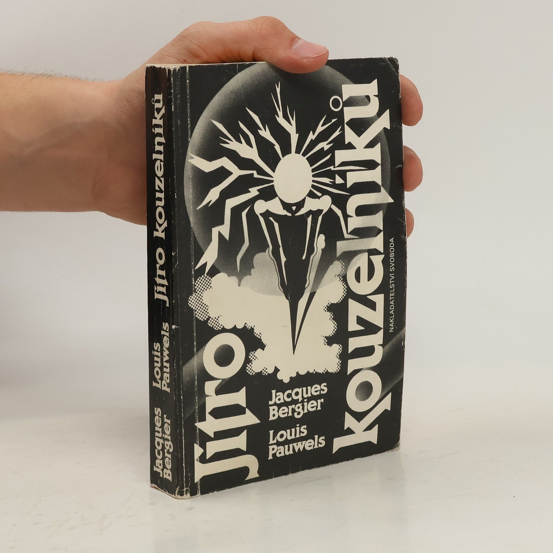 Louis Pauwels Jitro kouzelníků