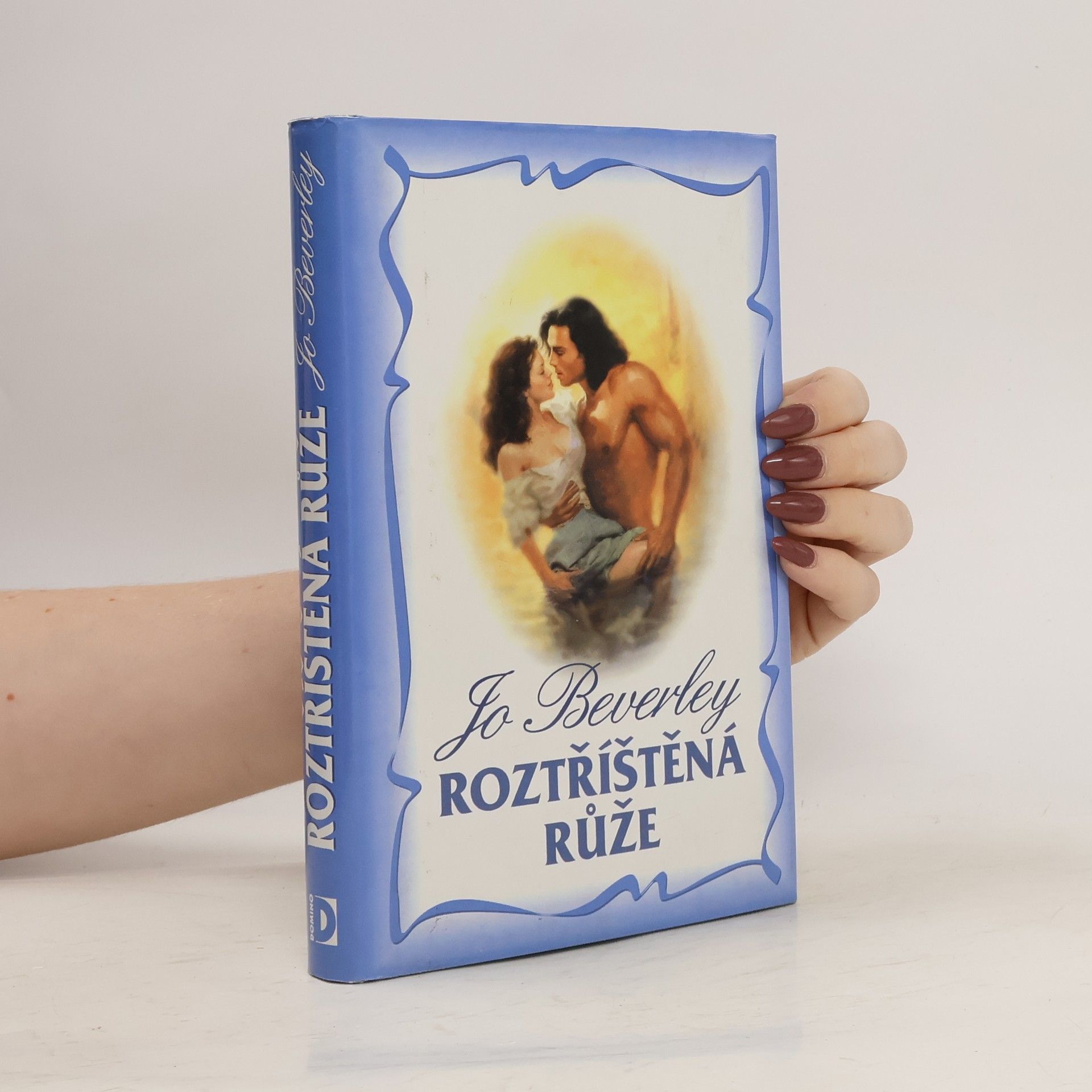 Roztříštěná růže