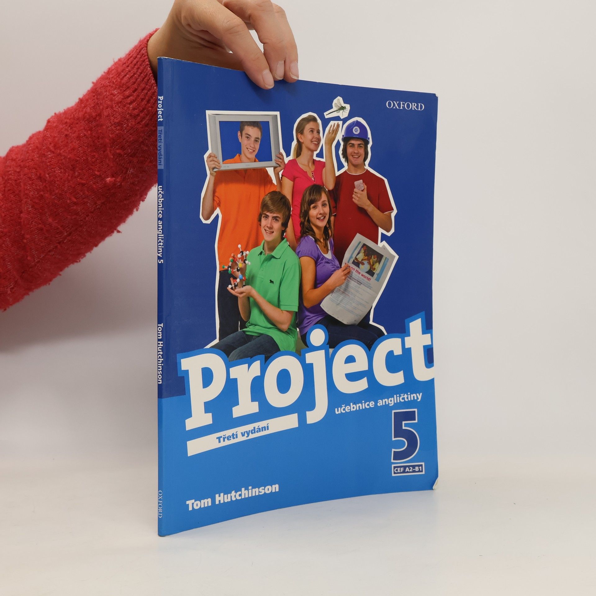 Tom Hutchinson Project 5. Učebnice angličtiny