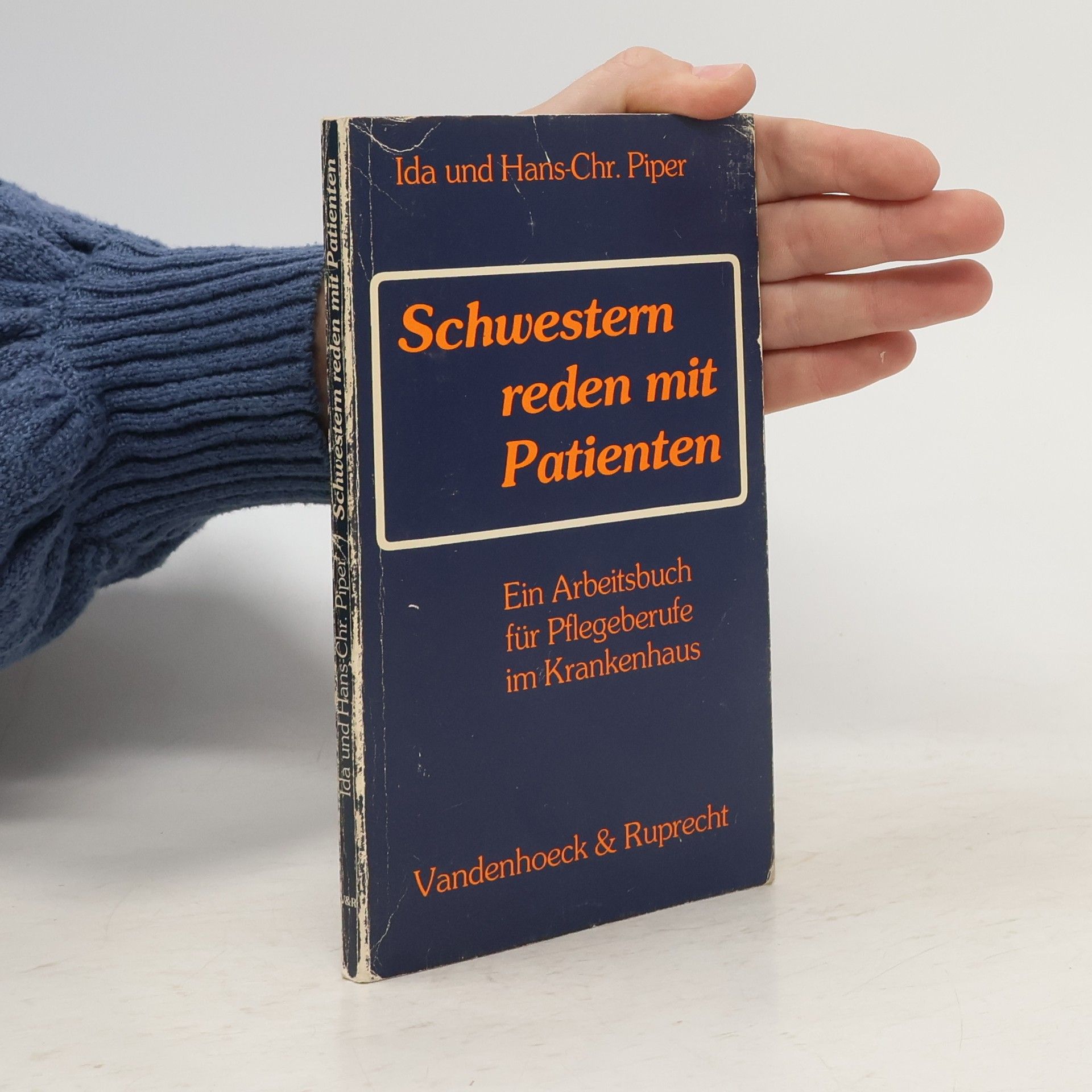 Ida Piper Schwestern reden mit Patienten