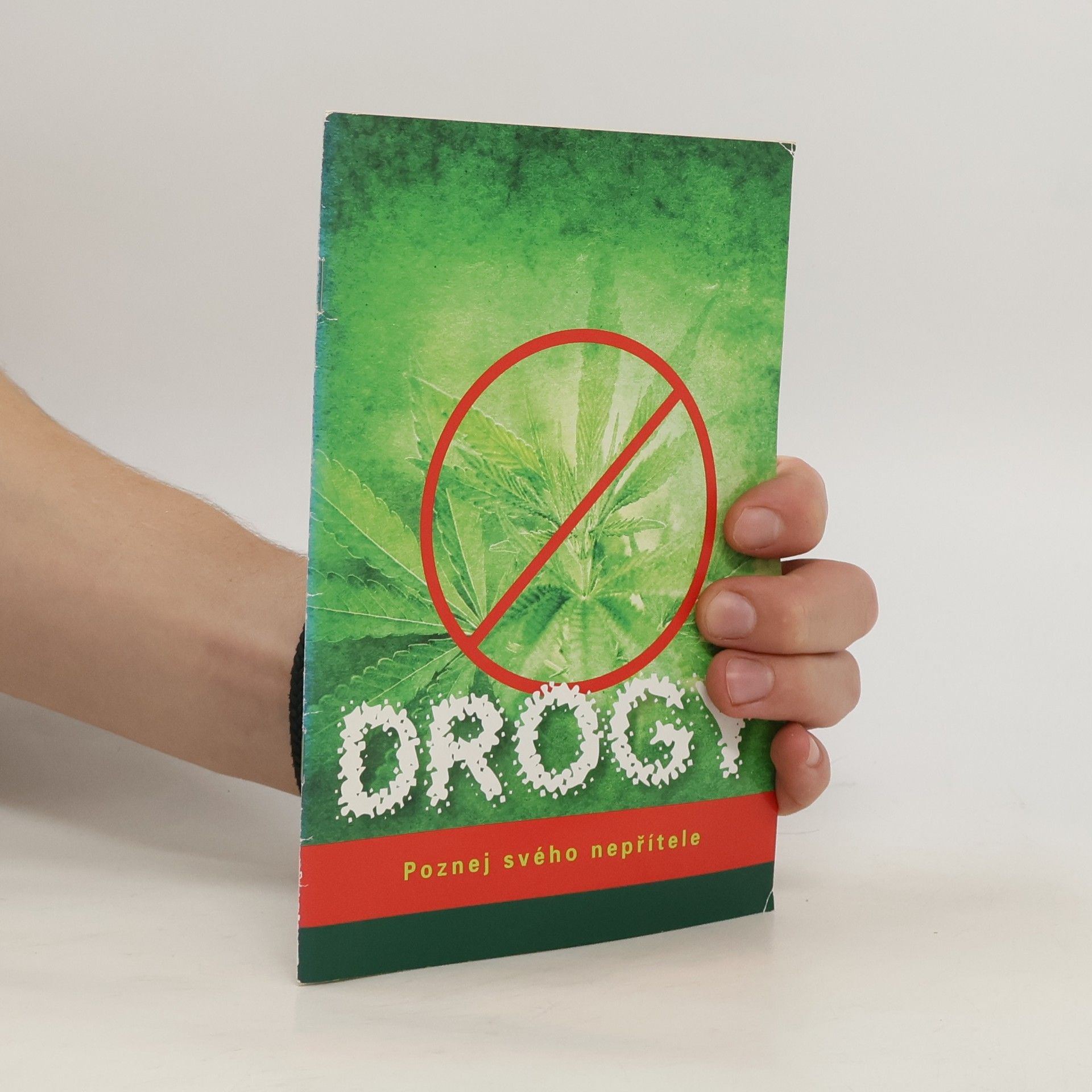 Kolektiv autorů Drogy