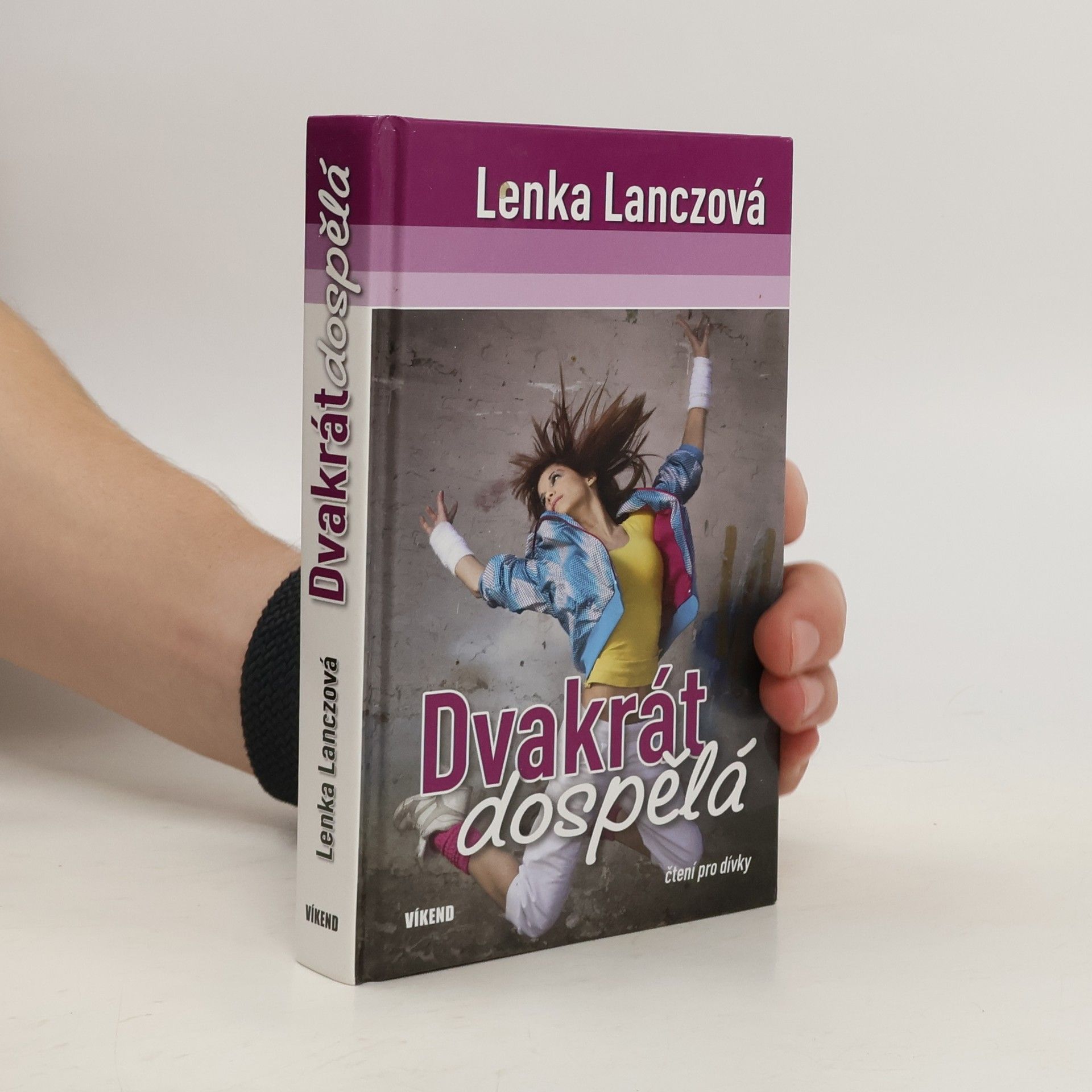 Lenka Lanczová Dvakrát dospělá