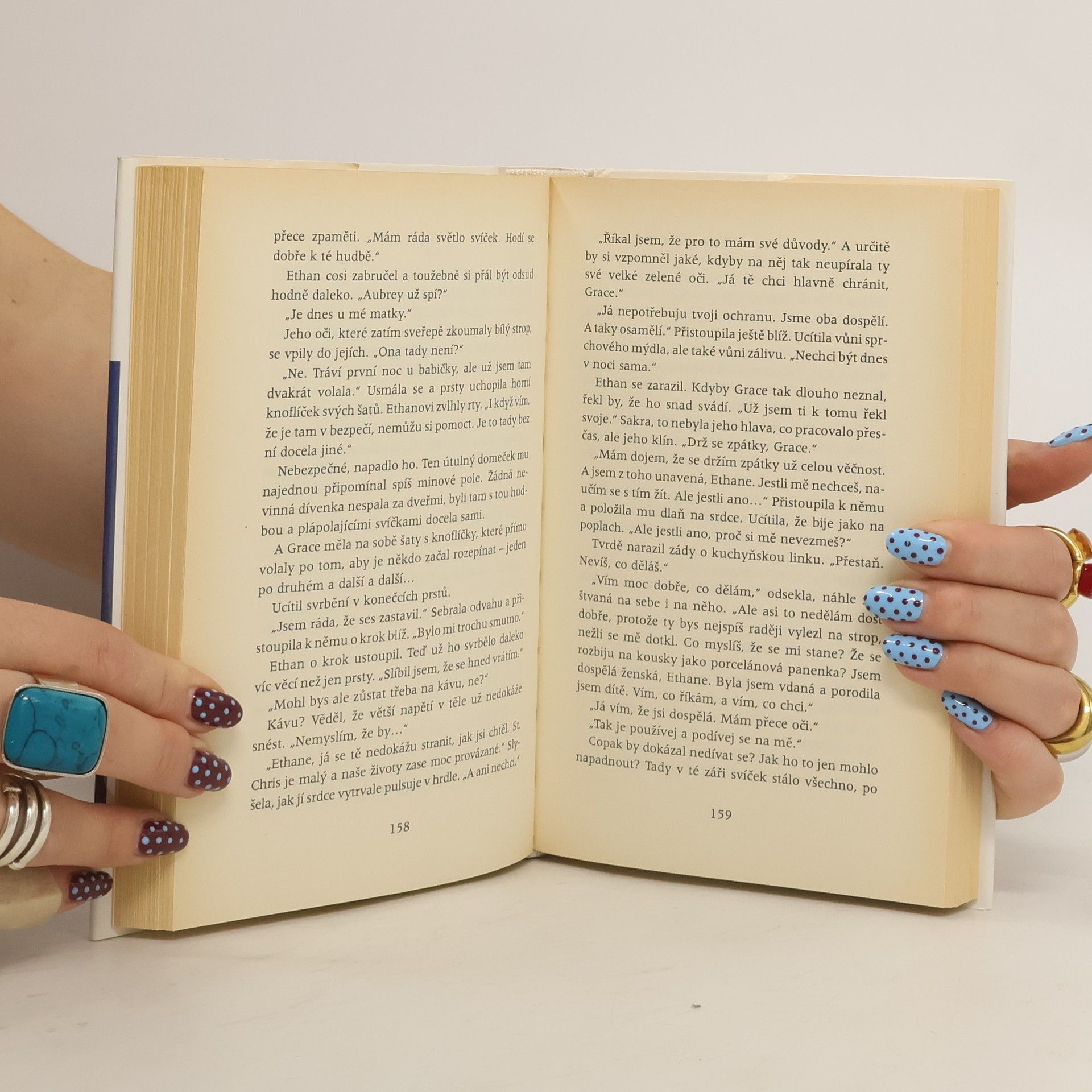 Nora Roberts Bouřlivý příliv