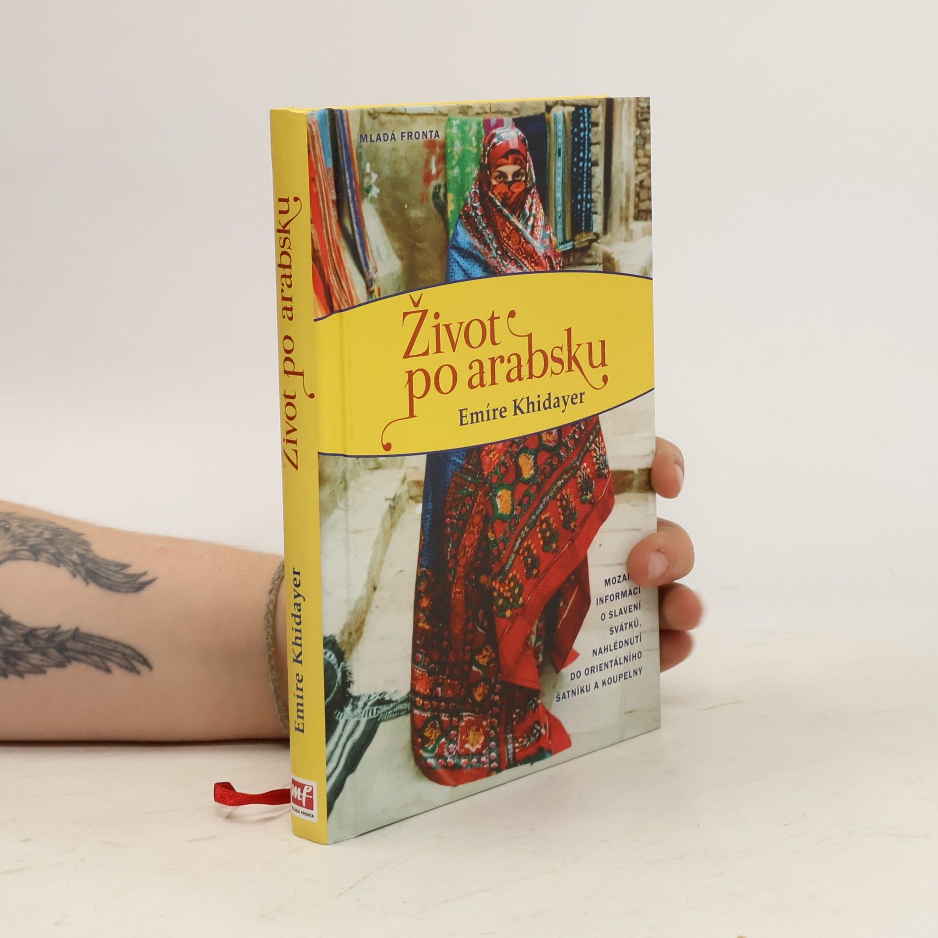 Emíre Khidayer Život po arabsku