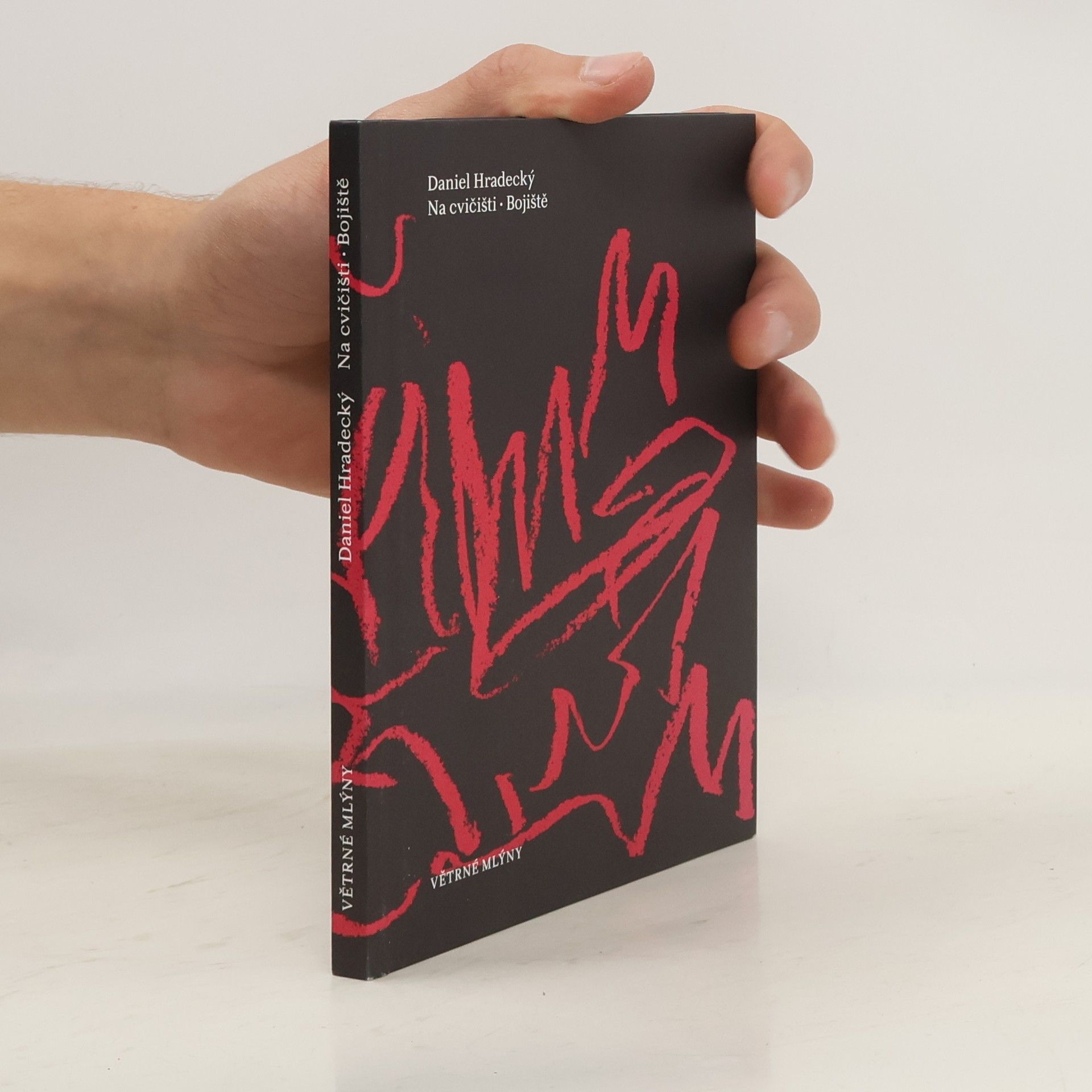 Na cvičišti. Bojiště