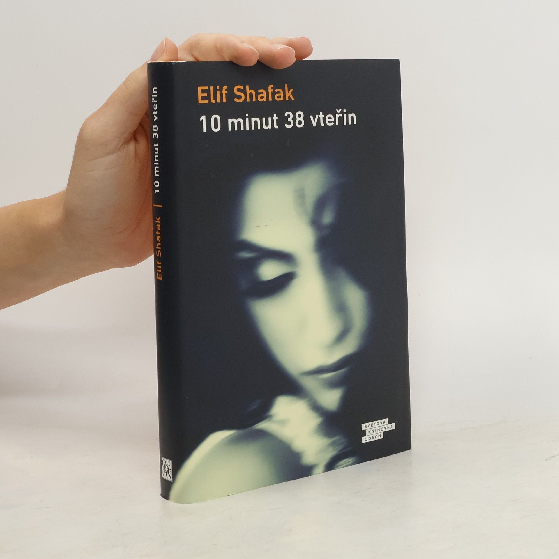 Elif Shafak 10 minut 38 vteřin