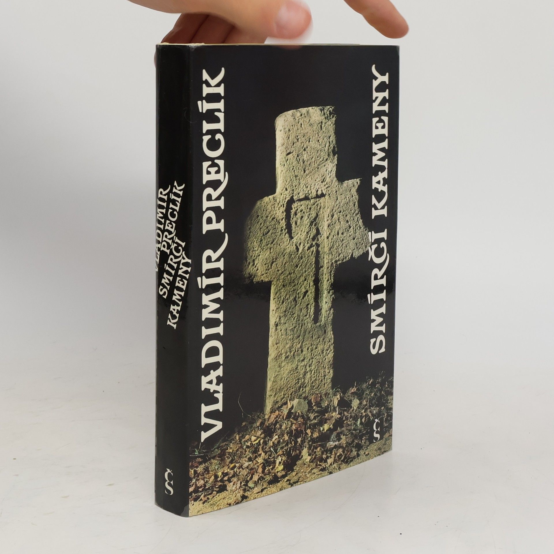 Vladimír Preclík Smírčí kameny