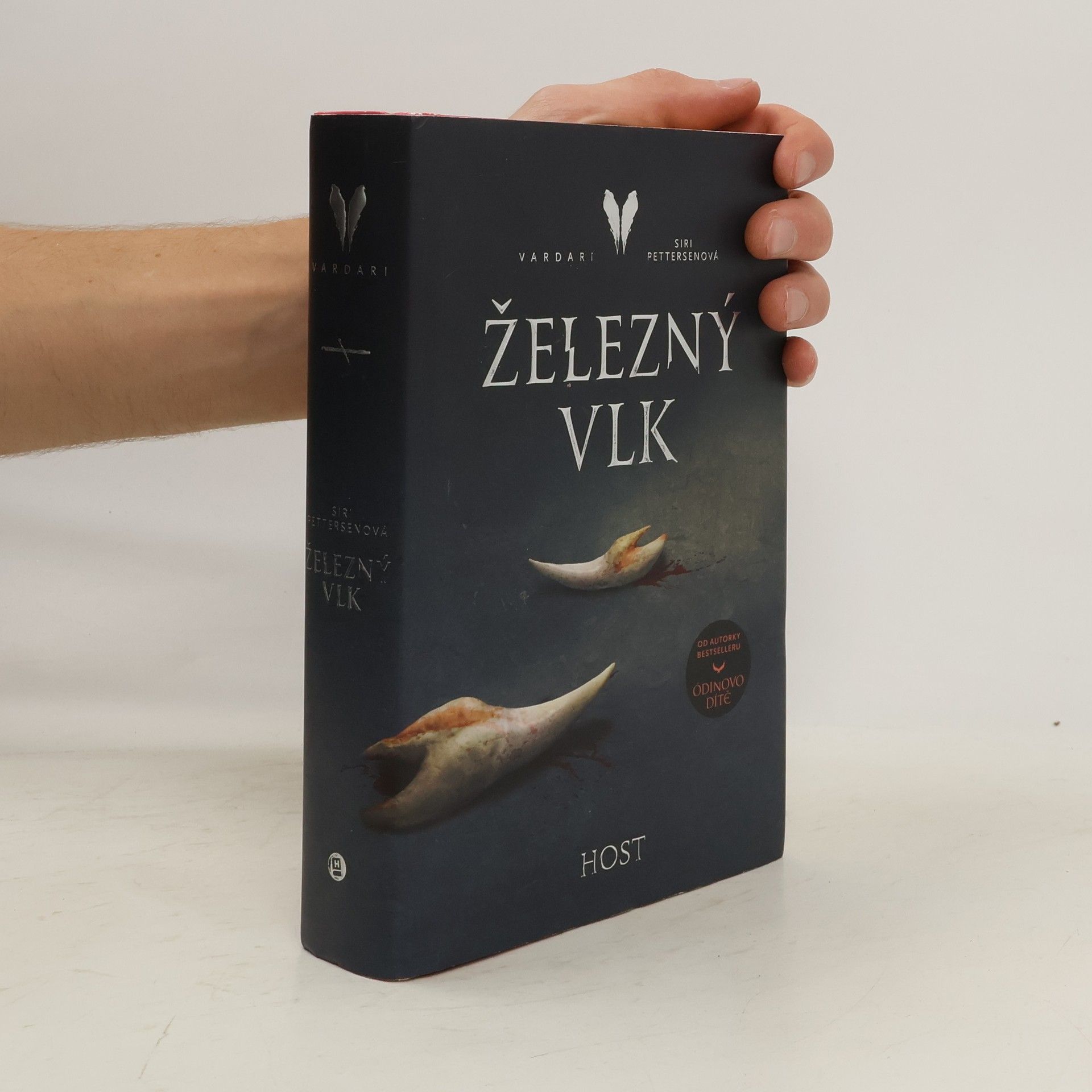 Vardari. Železný vlk