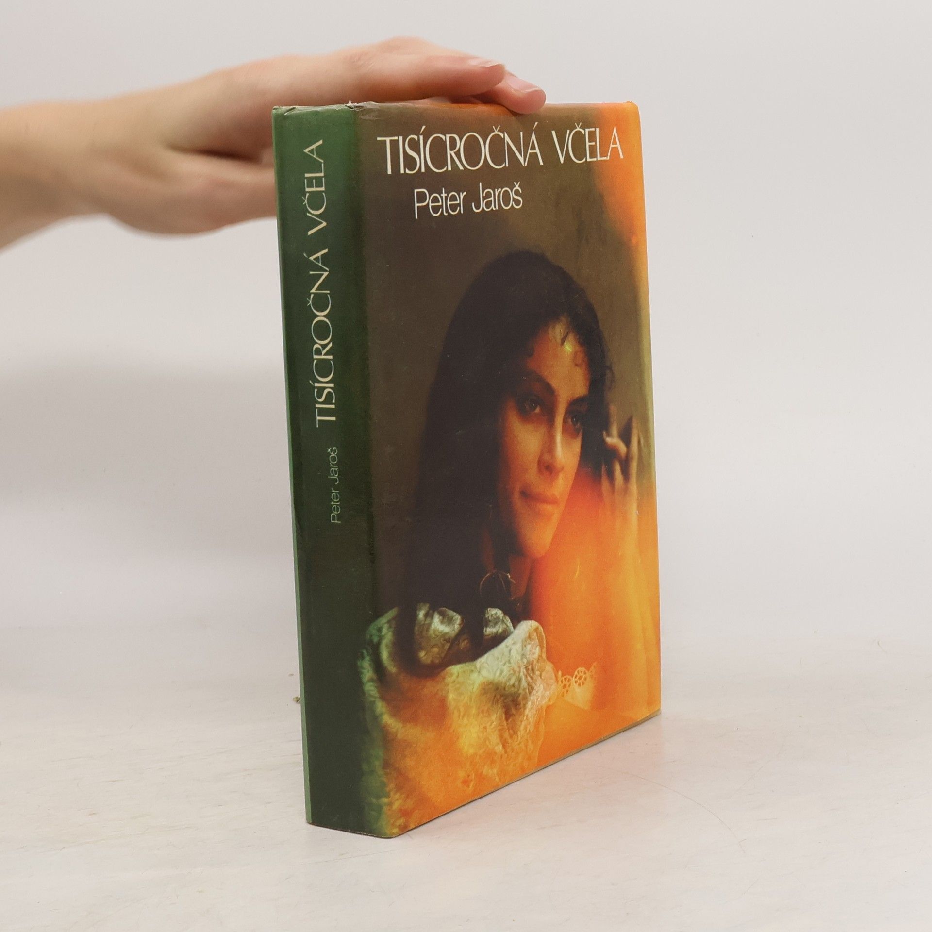 Tisícročná včela