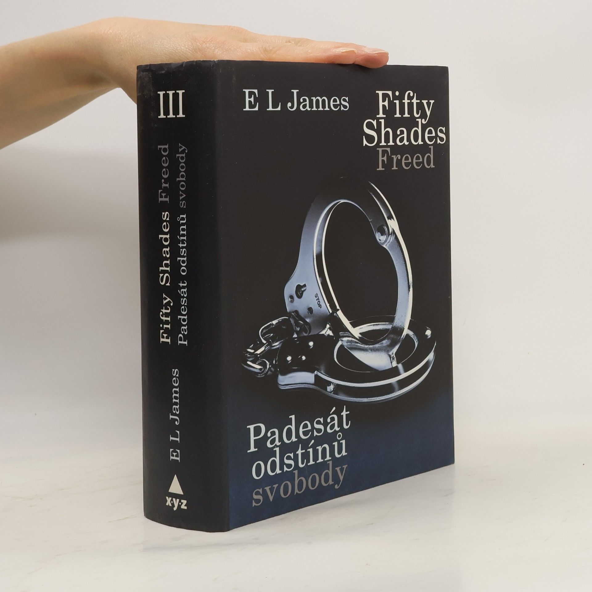 E. L. James Padesát odstínů svobody