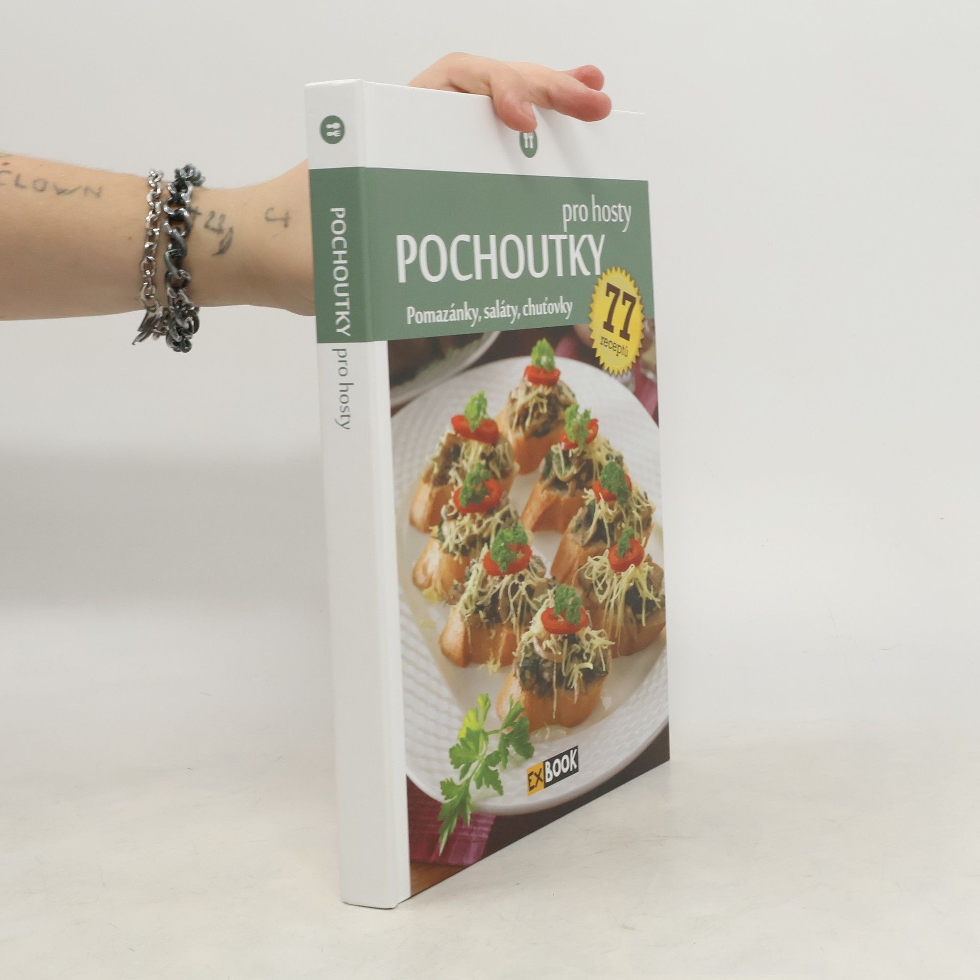 Zoltán Liptai Pochoutky pro hosty : pomazánky, saláty, chuťovky : 77 receptů