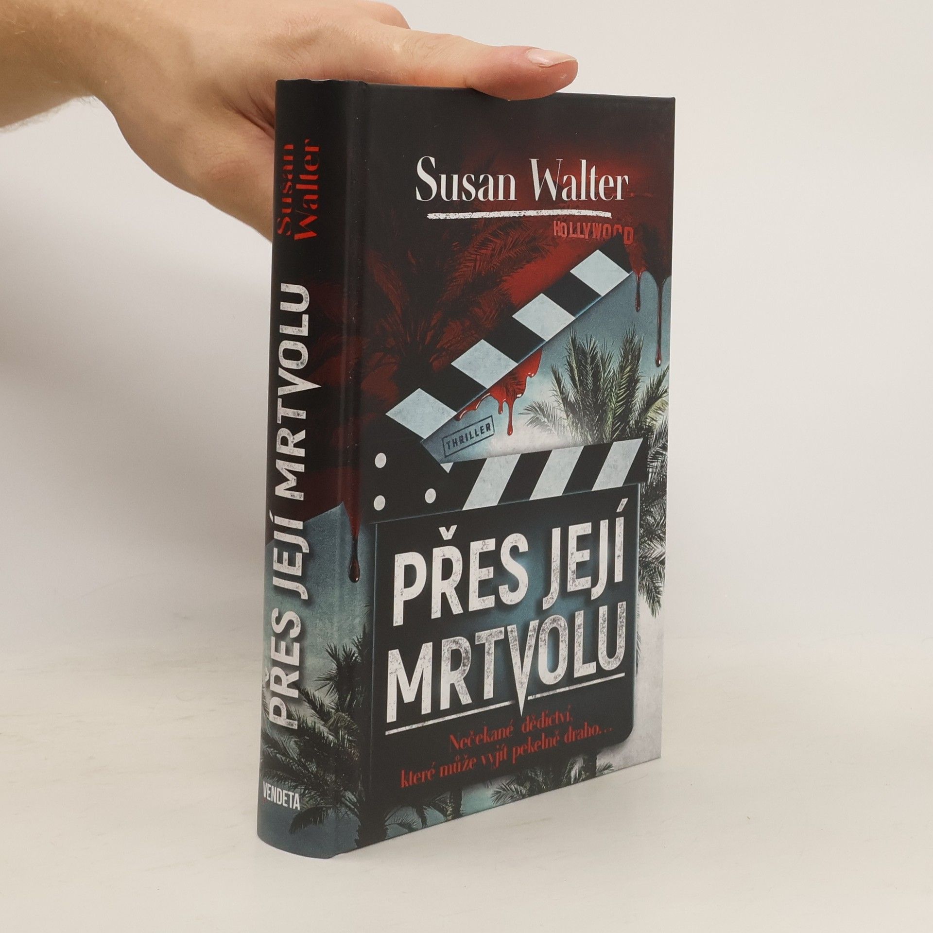 Walter Deemer Přes její mrtvolu